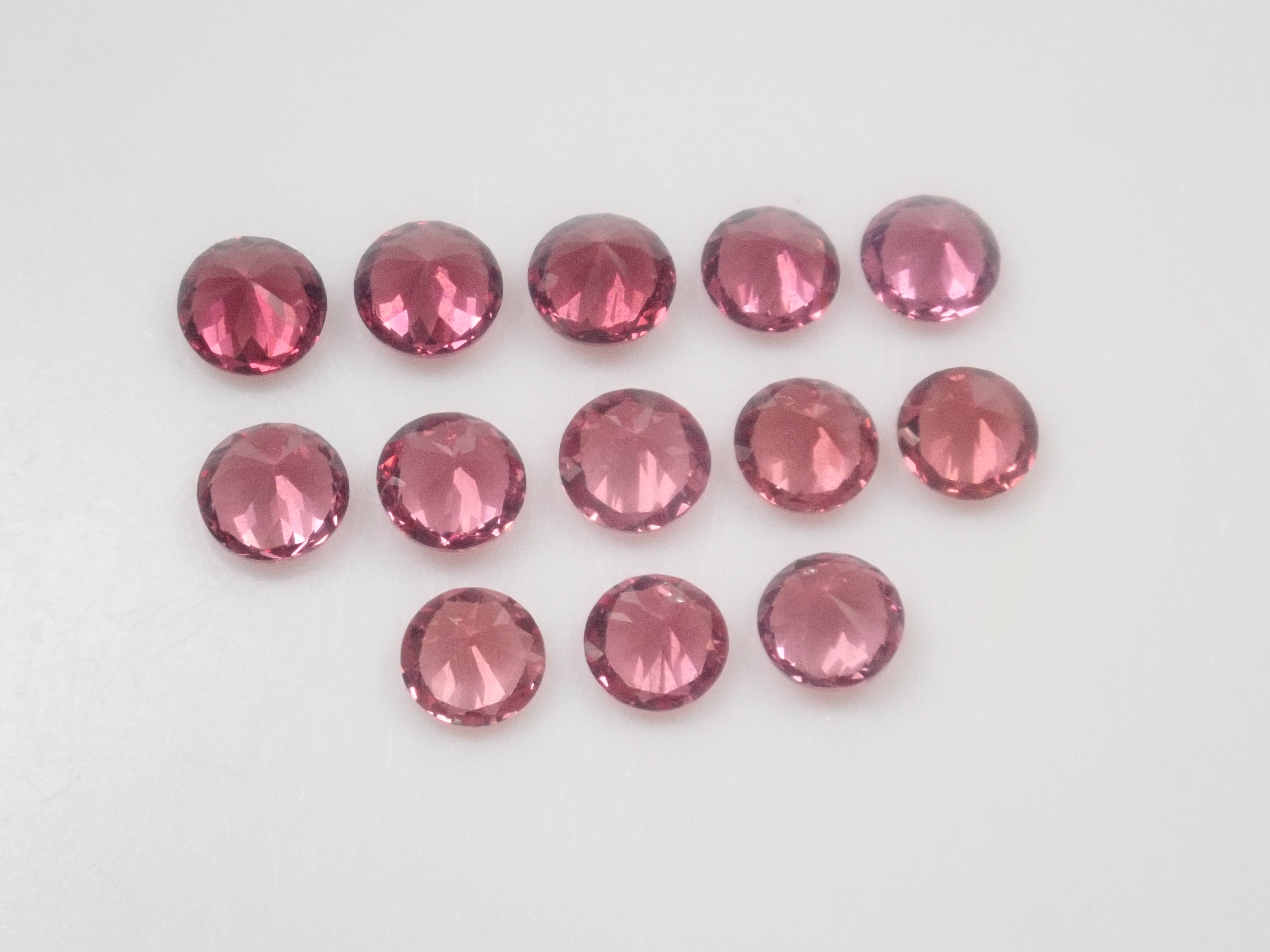 【2/15 22時販売】《限定13石》スリランカ産ロードライトガーネット3.5mm1石ルース(サンジェ氏カット)《複数購入割引有》