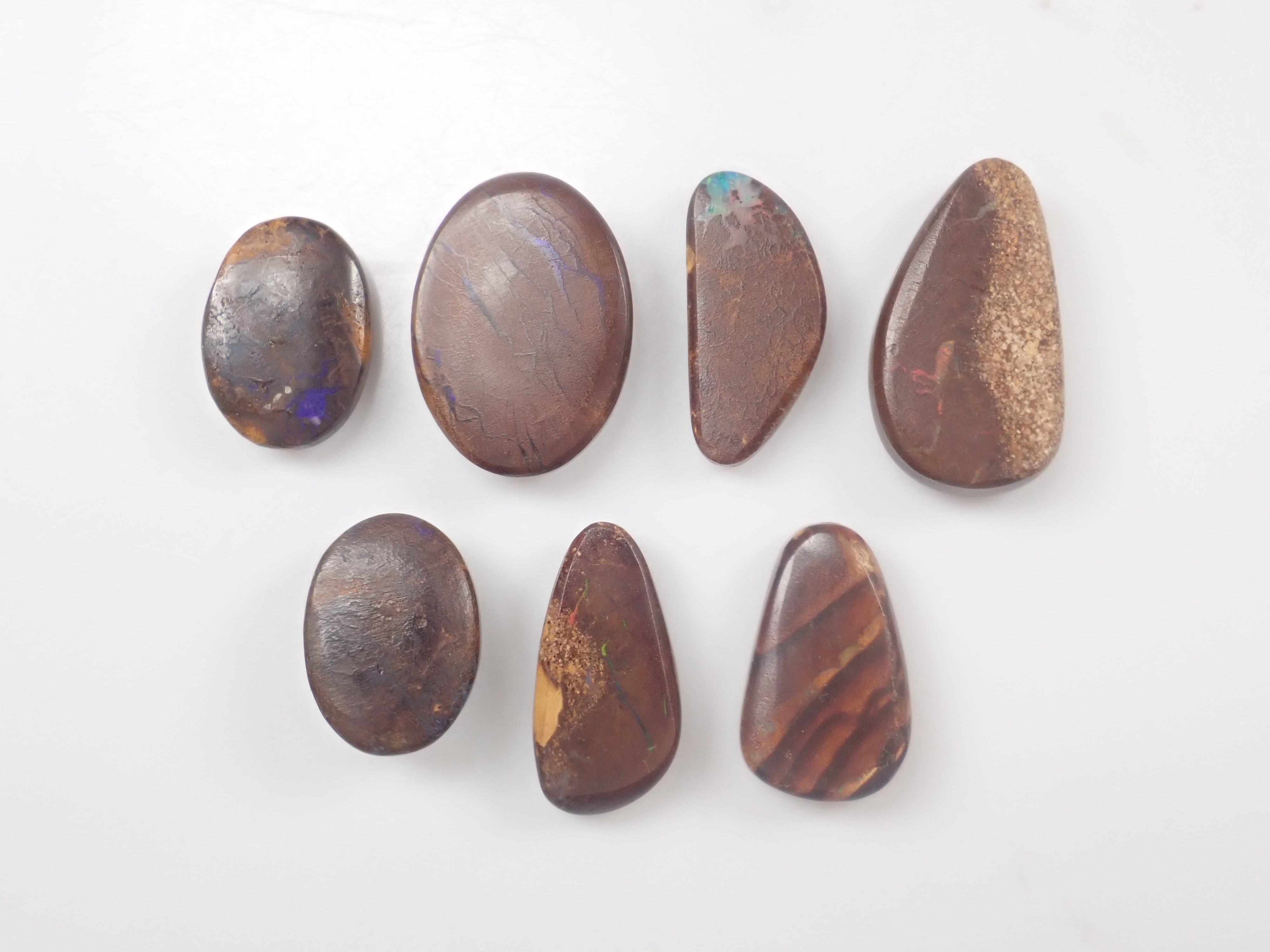 《限定7石》オーストラリア産アイアンオパール1石ルース(平均7ct,10月誕生石オパール)《複数購入割引有》