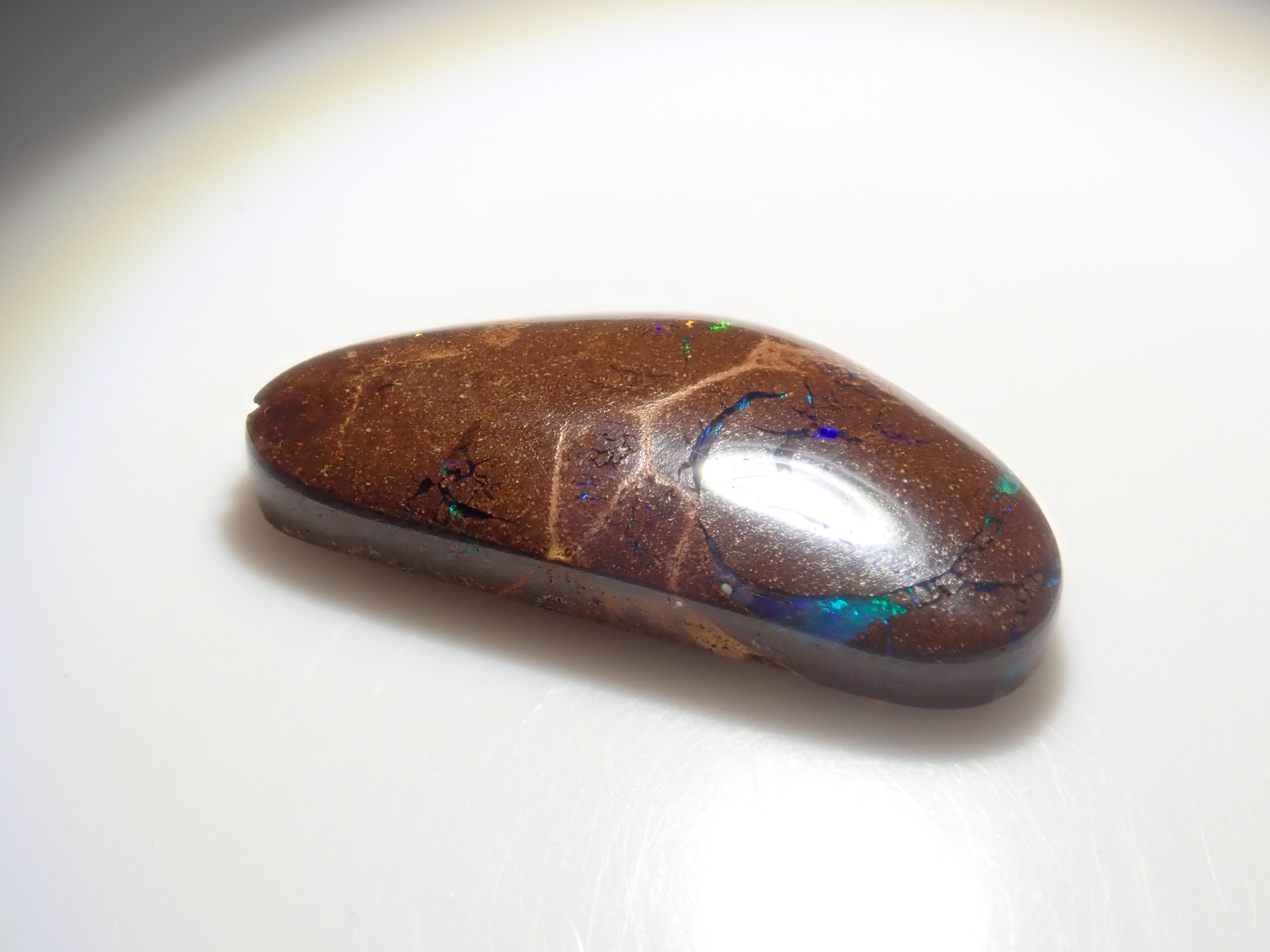 《限定7石》オーストラリア産アイアンオパール1石ルース(平均7ct,10月誕生石オパール)《複数購入割引有》