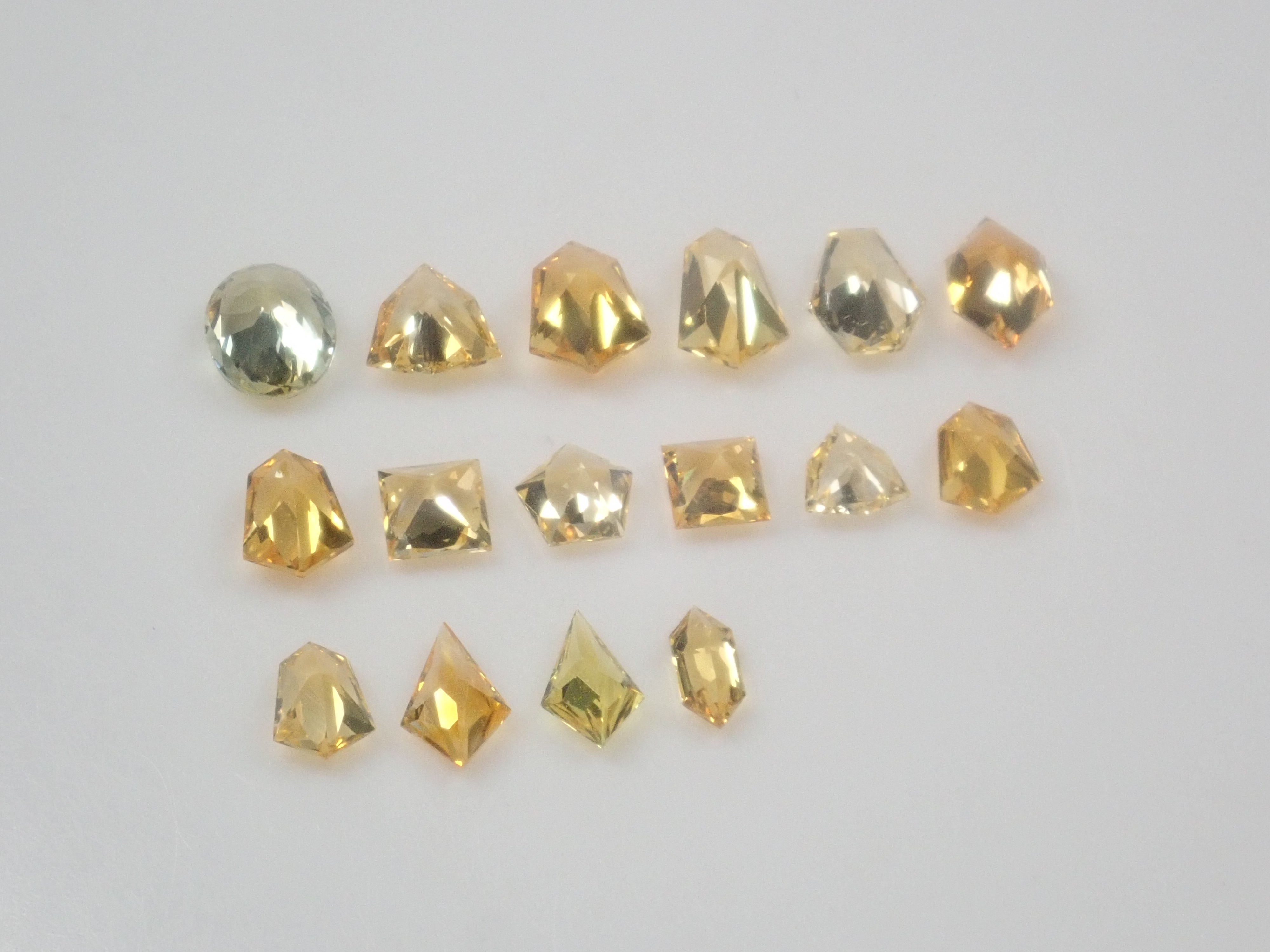 【1/24 22時販売】《限定16石》コーンフラワーブルーAIGS鑑別書付き、ロイヤルブルーサファイア鑑別書付きが当たる(さらに通常5,980円の美しいイエローサファイアのおまけ付き)💎ブルーサファイアガチャ《複数購入割引有》