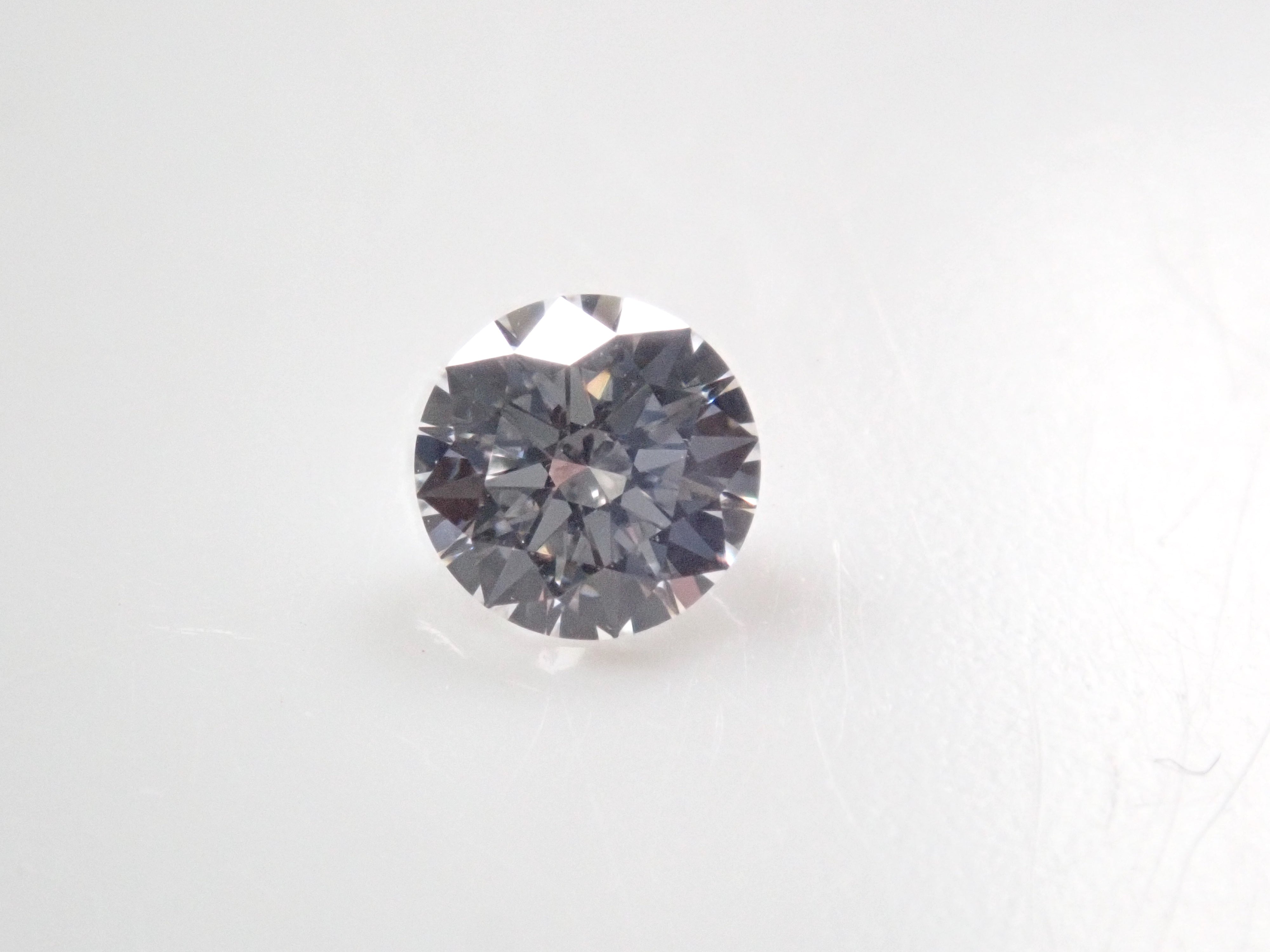 フローレスダイヤモンド(H&C) 4.0mm/0.224ctルース(D, FL, 3Excellent H&C) GIA&中宝
