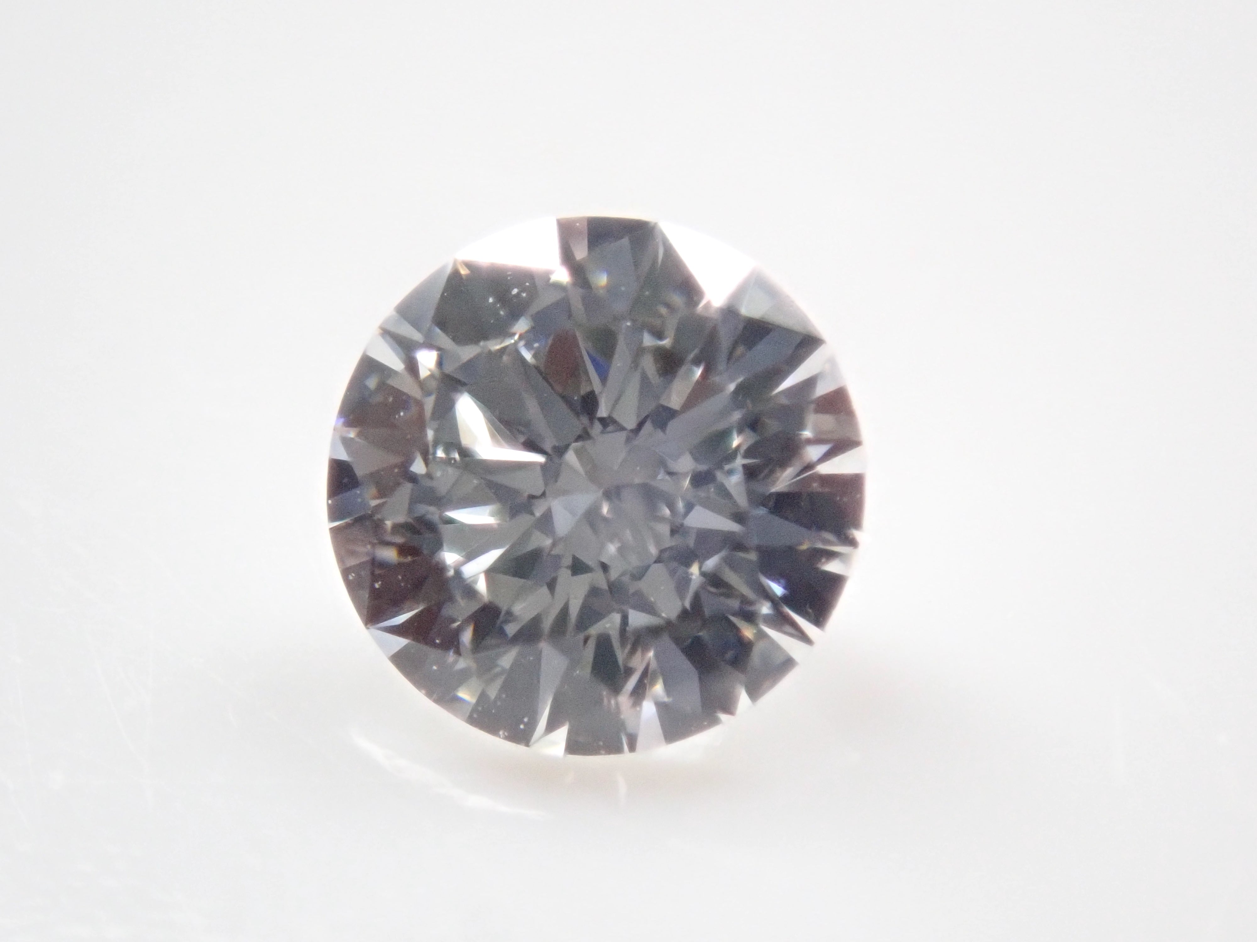 インターナリーフローレスダイヤモンド(H&C) 4.45mm/0.305ctルース(F, IF, 3Excellent H&C) GIA&中宝