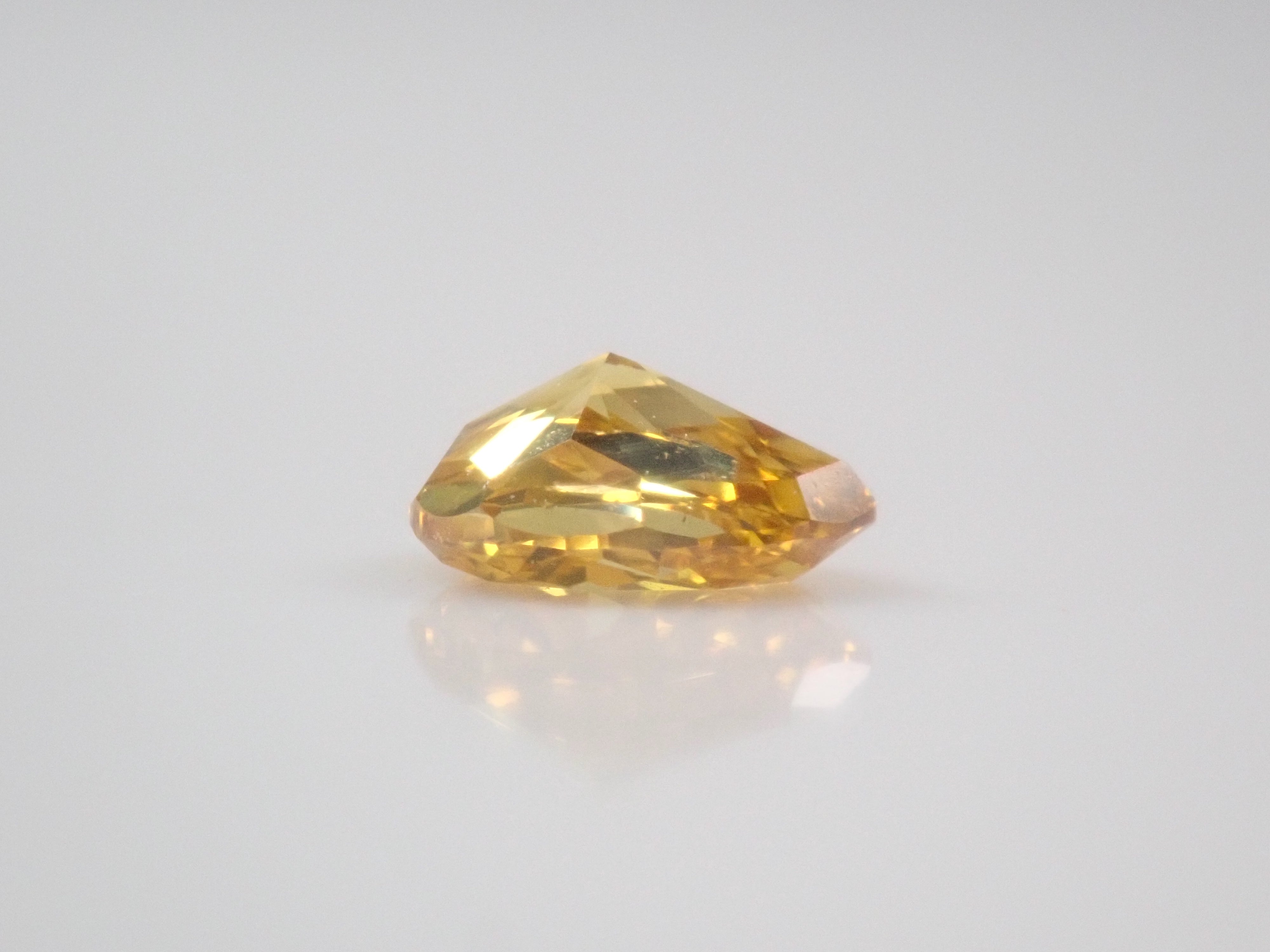 【1/25 22時販売】《限定13石》通常32,800円の0.16ct FANCY VIVIDカラー(中宝ソーティング付)も含む イエローダイヤモンドガチャ1石ルース《複数購入割引有》