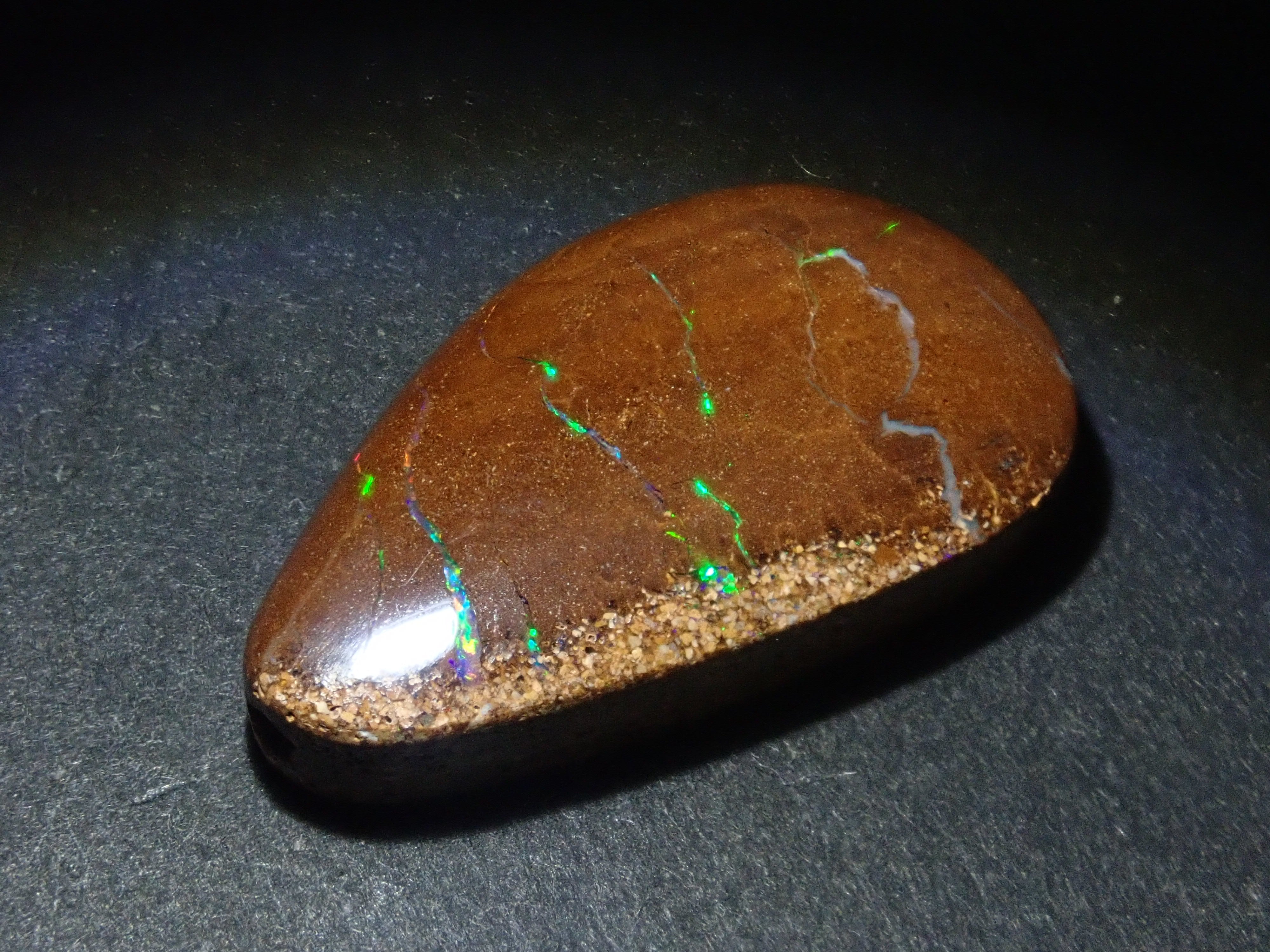 《限定7石》オーストラリア産アイアンオパール1石ルース(平均7ct,10月誕生石オパール)《複数購入割引有》