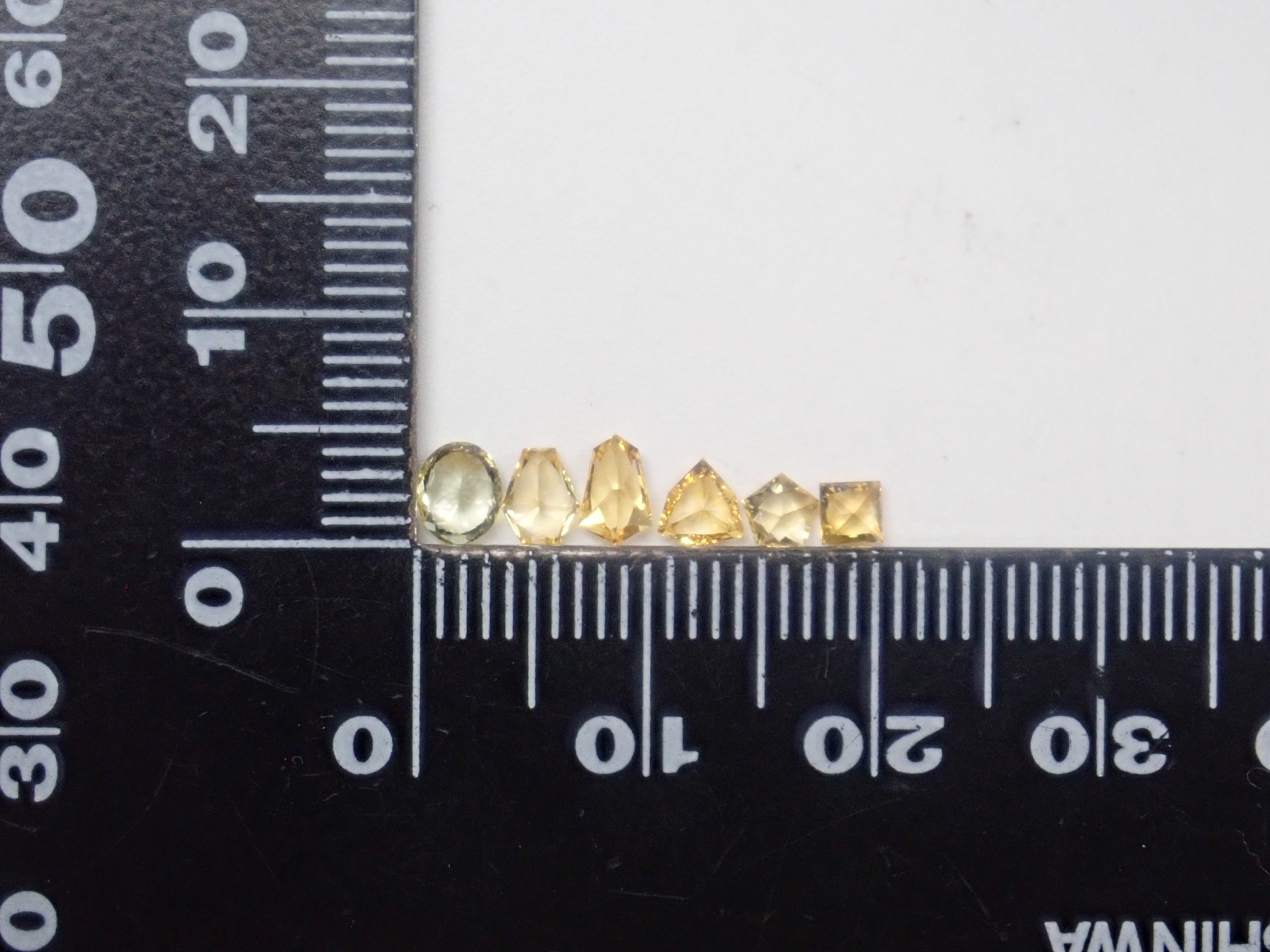 【1/24 22時販売】《限定16石》コーンフラワーブルーAIGS鑑別書付き、ロイヤルブルーサファイア鑑別書付きが当たる(さらに通常5,980円の美しいイエローサファイアのおまけ付き)💎ブルーサファイアガチャ《複数購入割引有》