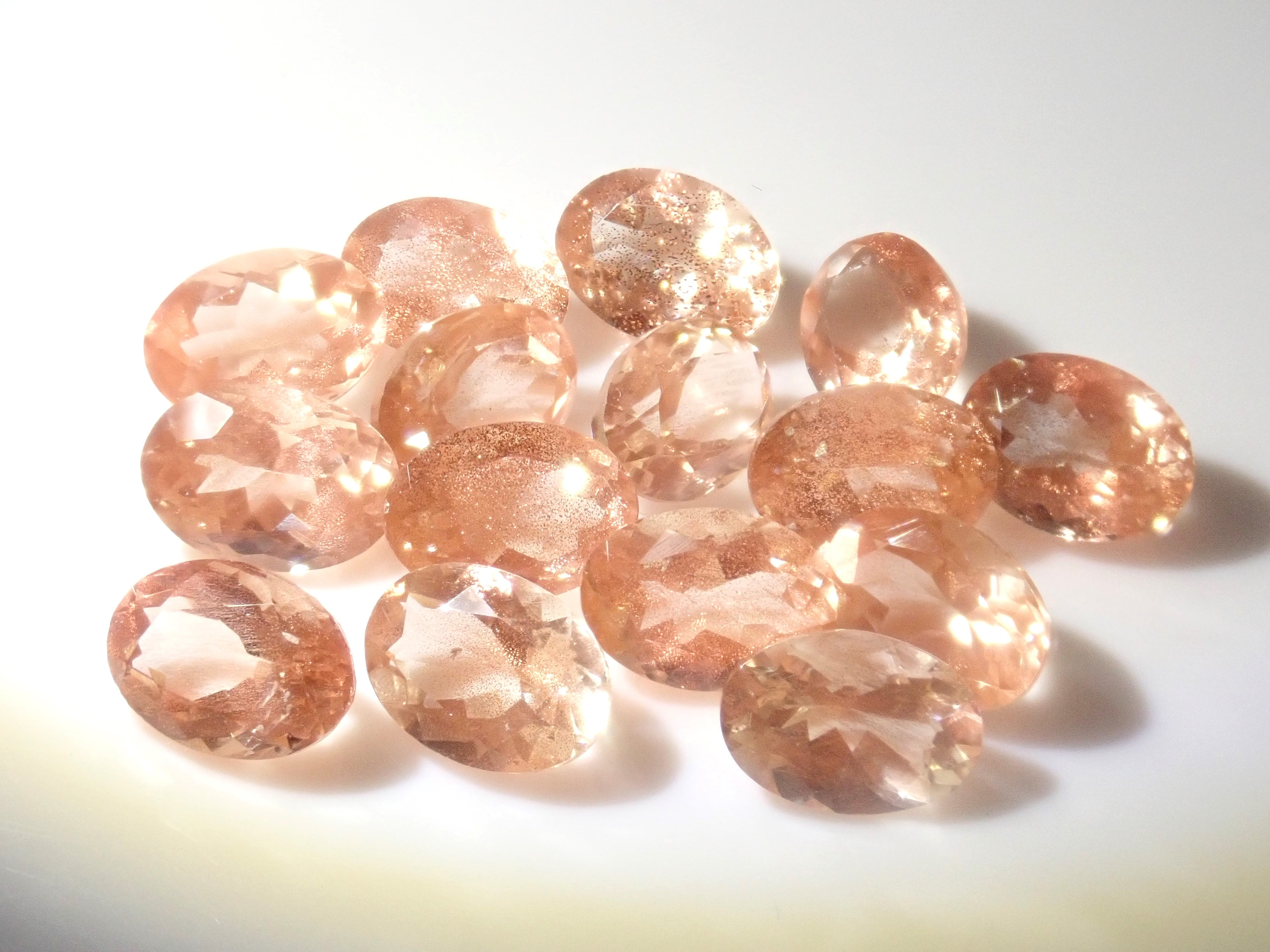《限量24顆》美國俄勒岡日光石搭配美麗西拉💎(橢圓形切割,5 x 7mm)《多買有折扣》