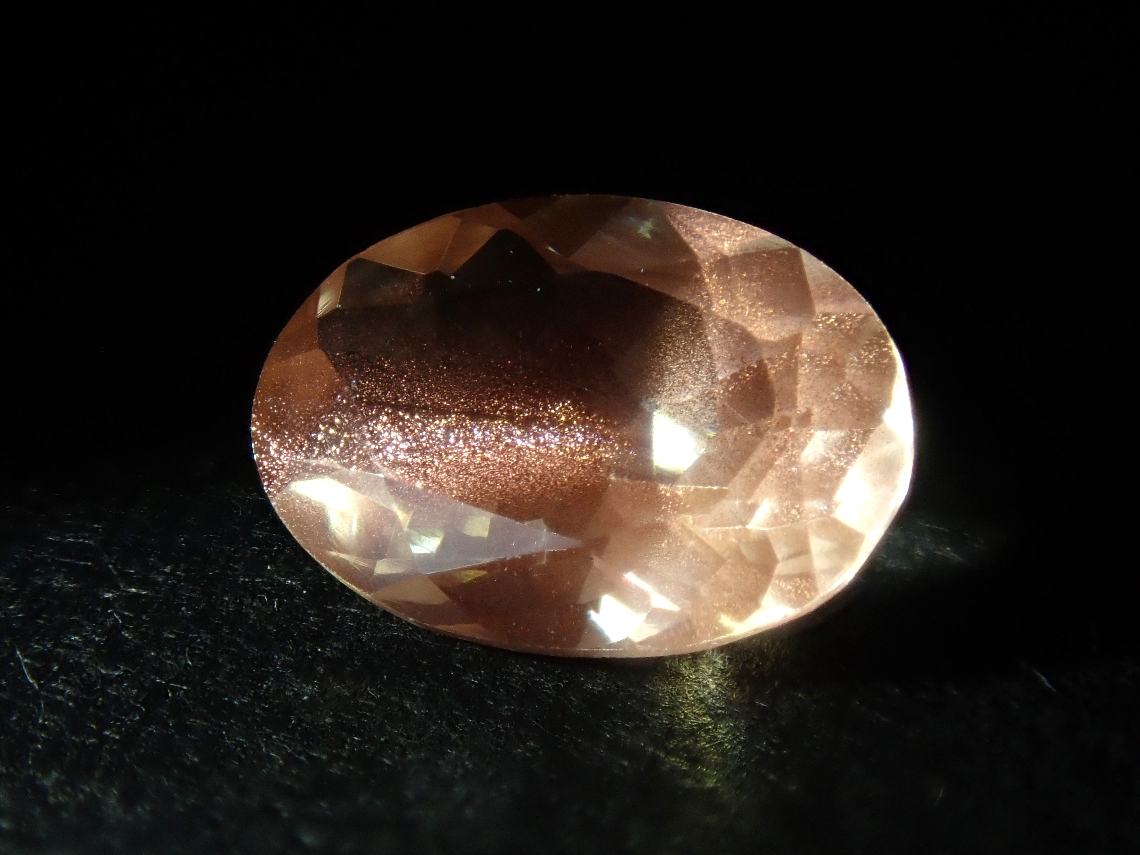 《限量24顆》美國俄勒岡日光石搭配美麗西拉💎(橢圓形切割,5 x 7mm)《多買有折扣》