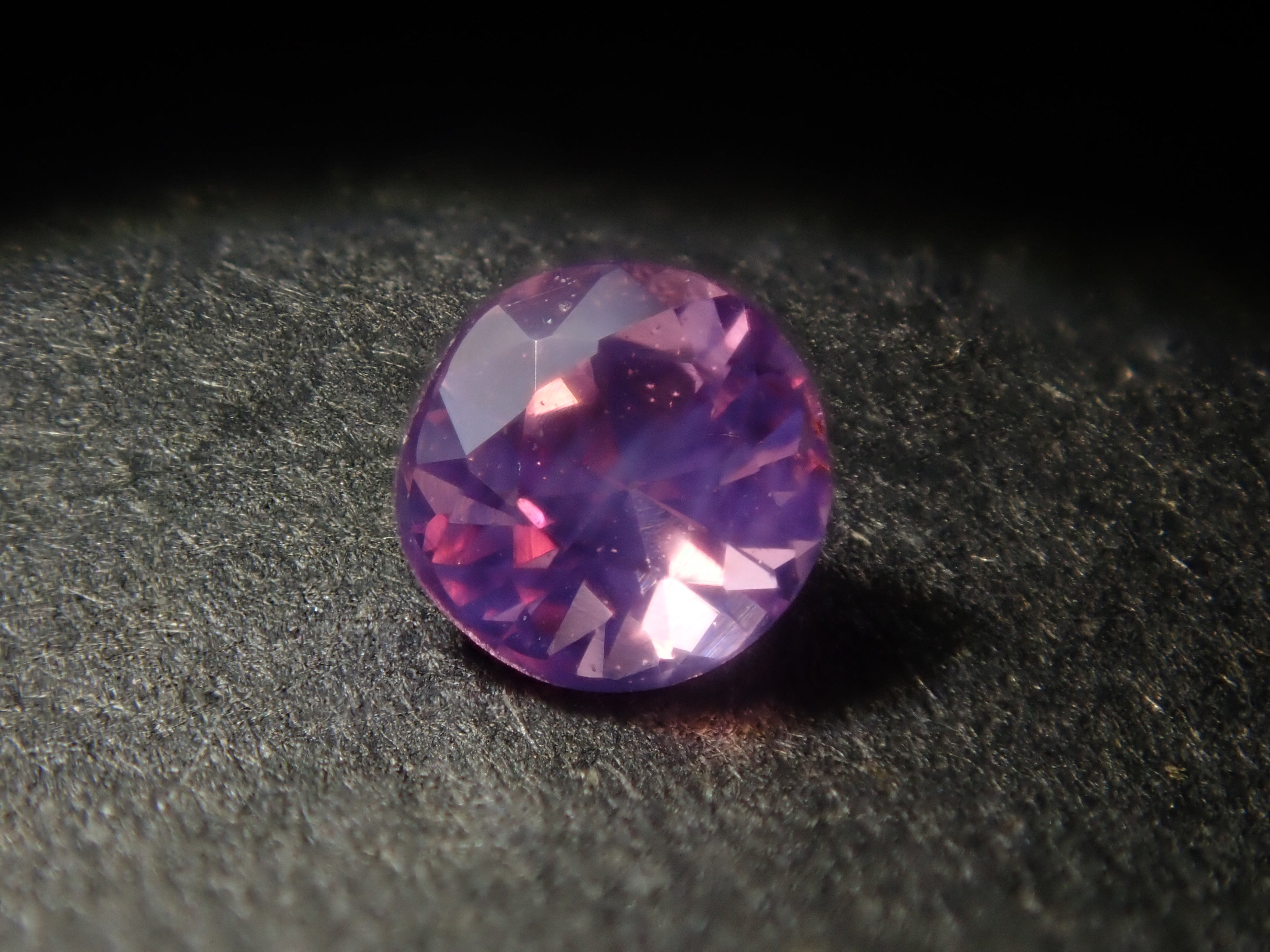 【1/30 22時販売】《限定6石》ベトナム産シルキーピンクサファイア(サンジェ氏カット,ラウンド,3.0~3.3mm)ガチャ《複数購入割引有》