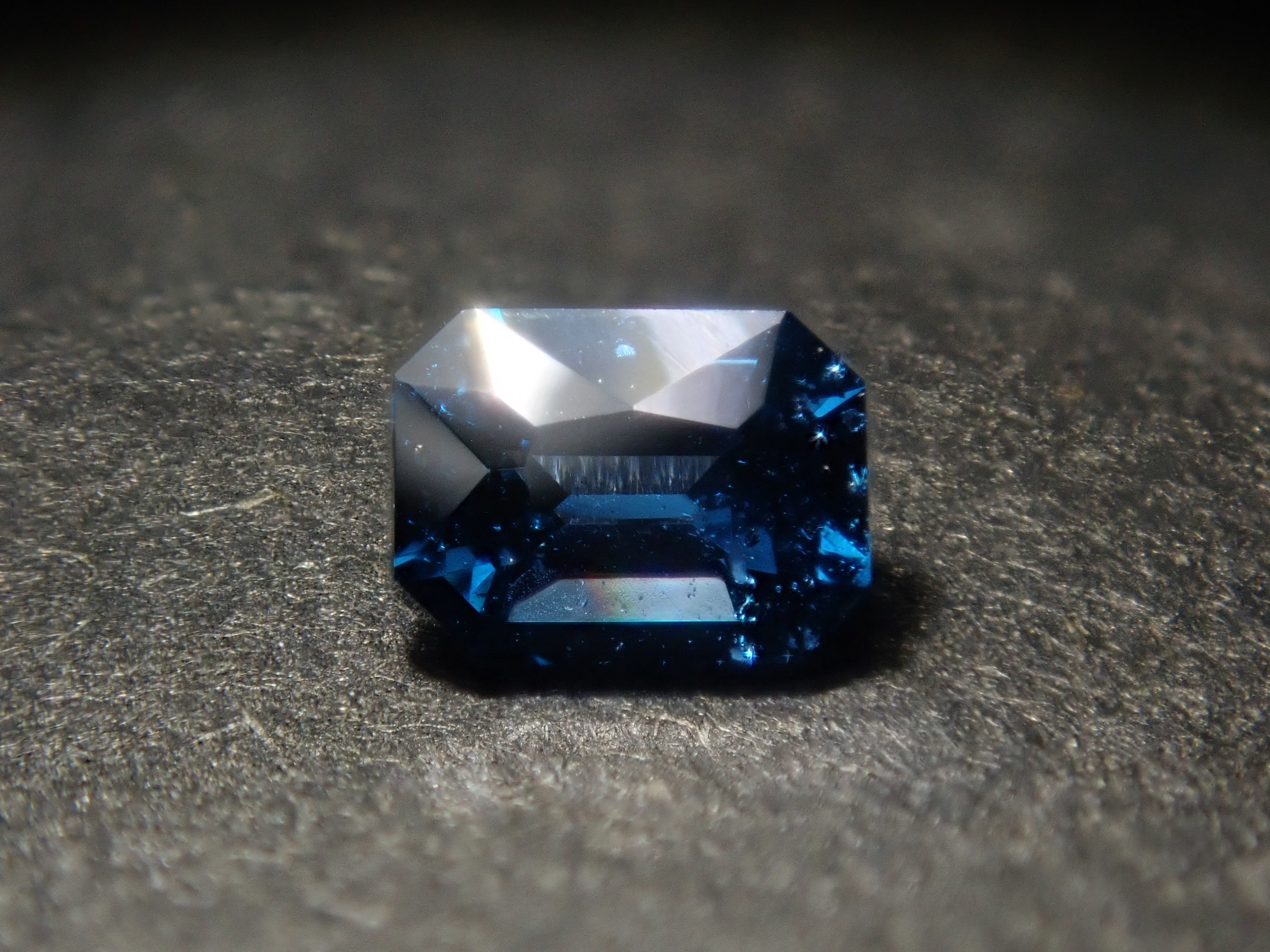 【9 月 7 日晚上 10 點發售】限量 15 顆寶石:價值 60,000 日圓的 Musgravite、Taaffeite、Cobalt Garnite、Spinel & Friends Gacha 等(贈品:1 顆白金尖晶石)【可享多次購買折扣】