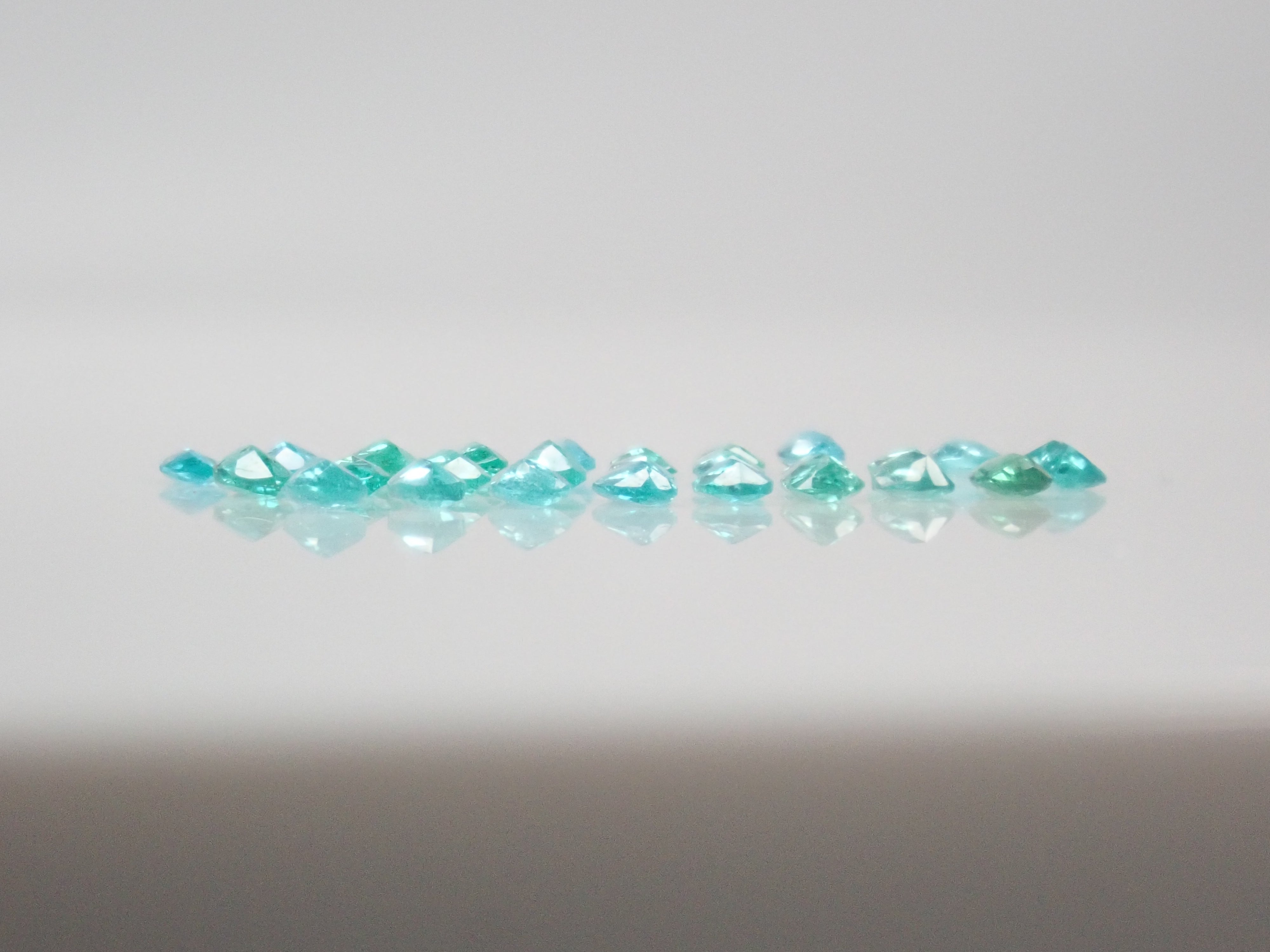 【11/3 22時販売】《29石限定》非加熱ブラジル産パライバトルマリン3石含むパライバトルマリン(バターリャ鉱山)ガチャ1石ルース💎《複数購入割引有》