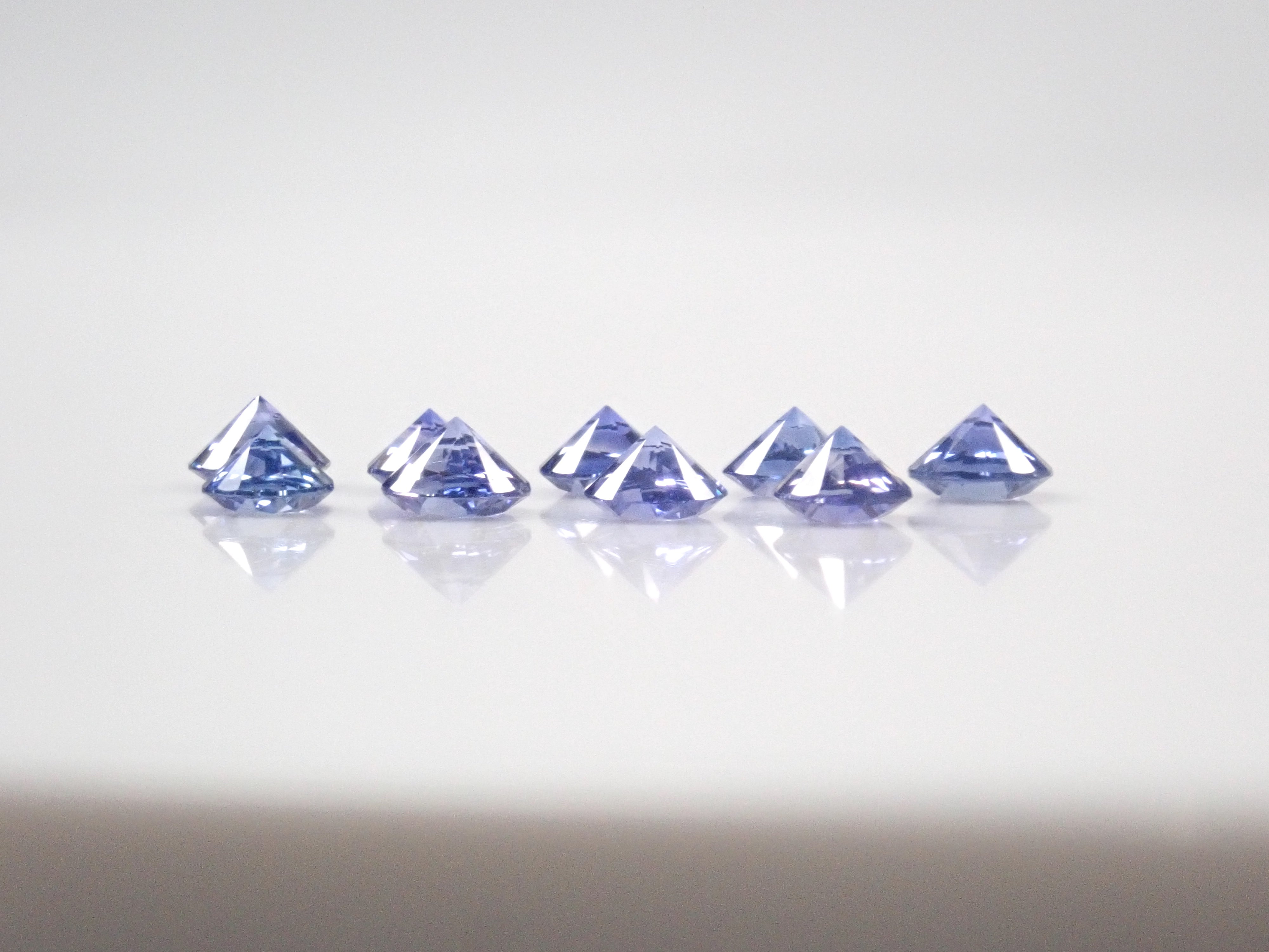 《限定9セット》スリランカ産サファイア(3.0-3.5mm,ラウンドカット)・スリランカ産グラスボディ2石セット《複数購入割引有り》