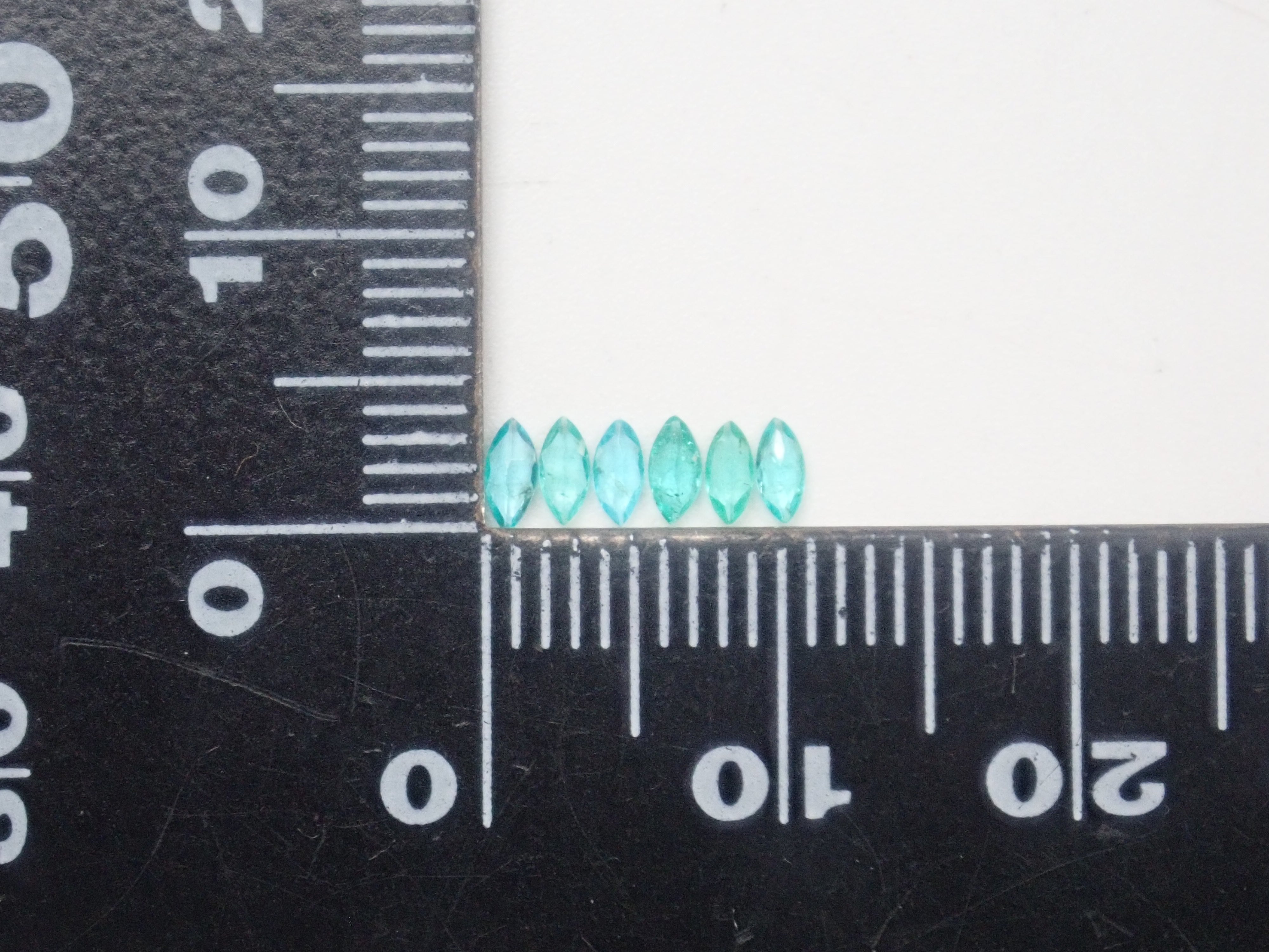 【11/3 22時販売】《29石限定》非加熱ブラジル産パライバトルマリン3石含むパライバトルマリン(バターリャ鉱山)ガチャ1石ルース💎《複数購入割引有》