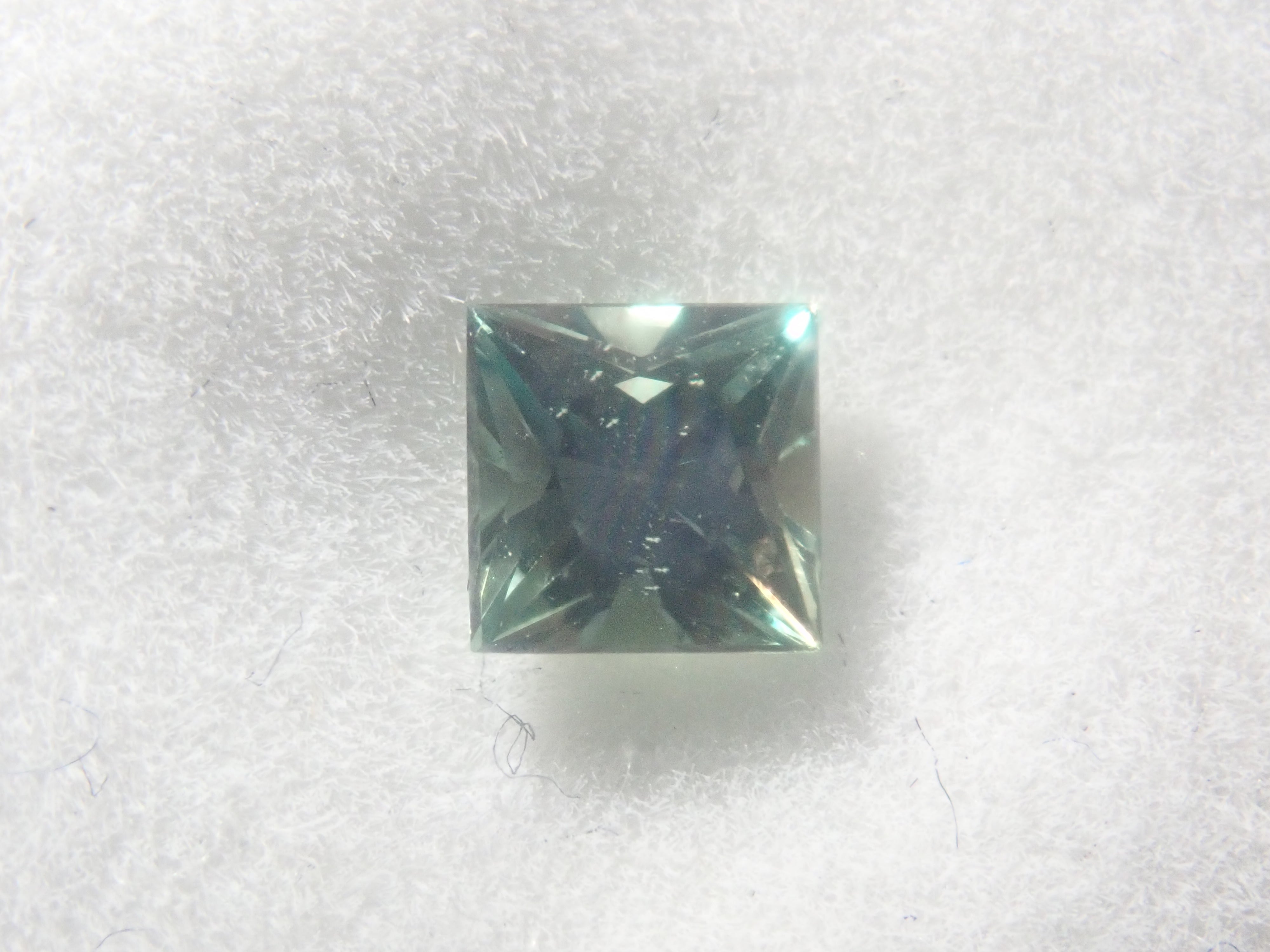 {六月活動限量版} 稀有寶石 Gacha💎 帕帕拉恰藍寶石 0.3ct+ 附證書、藍錐礦、紅色綠柱石等散石,每顆寶石售價 1 顆 {可享多顆購買折扣}