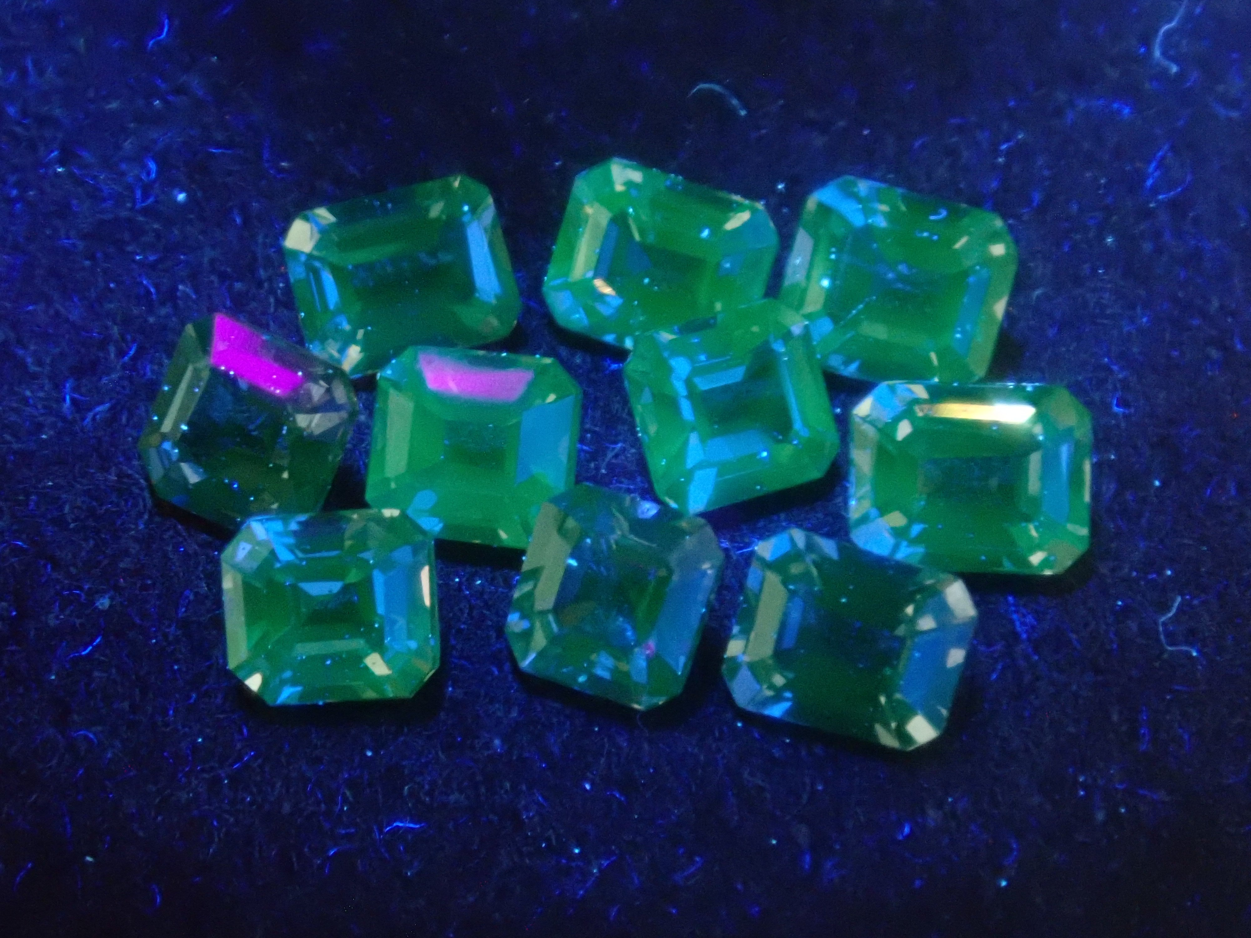 【9 月 7 日晚上 10 點發售】限量 15 顆寶石:價值 60,000 日圓的 Musgravite、Taaffeite、Cobalt Garnite、Spinel & Friends Gacha 等(贈品:1 顆白金尖晶石)【可享多次購買折扣】