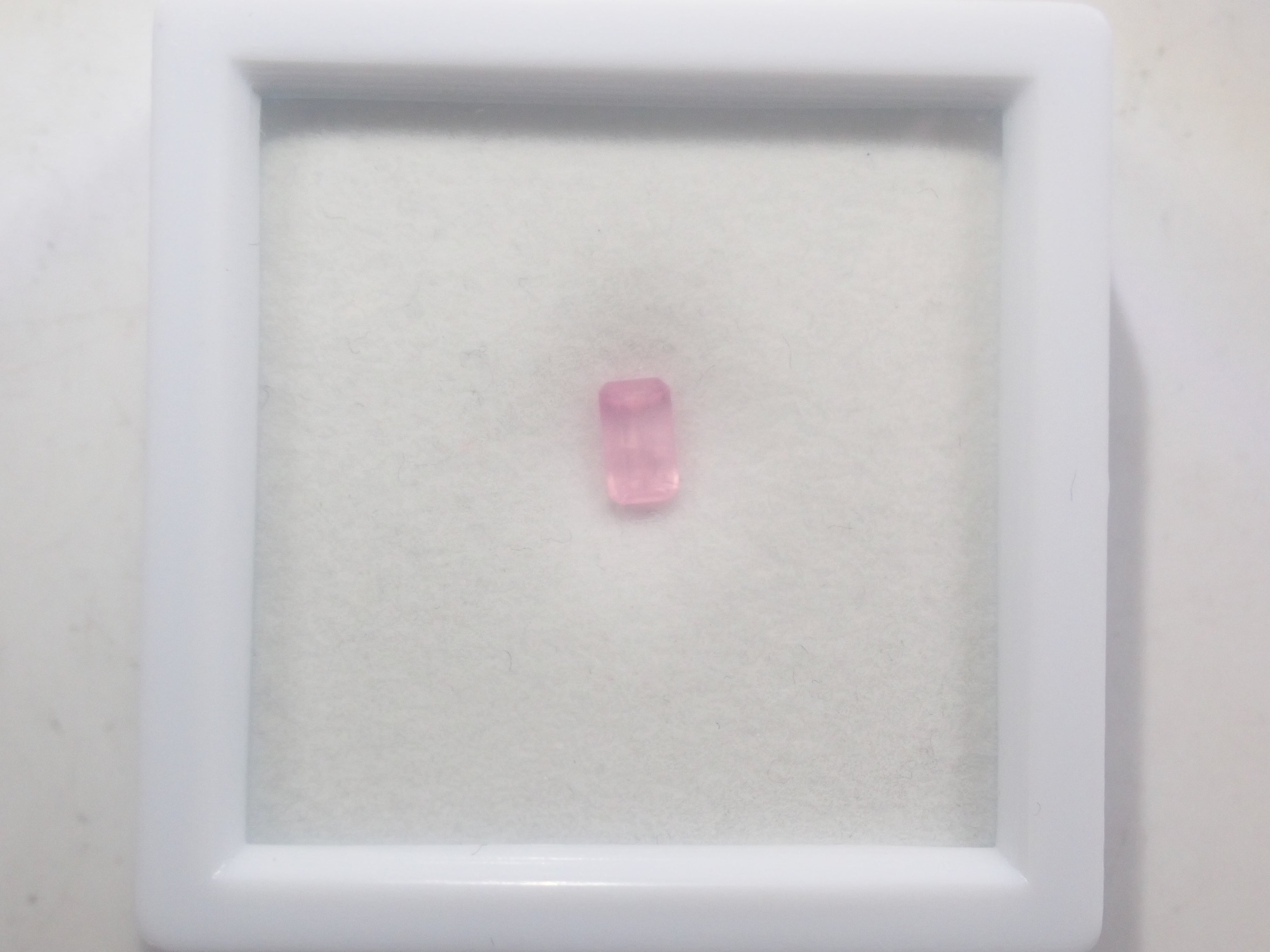 {六月活動限量版} 稀有寶石 Gacha💎 帕帕拉恰藍寶石 0.3ct+ 附證書、藍錐礦、紅色綠柱石等散石,每顆寶石售價 1 顆 {可享多顆購買折扣}