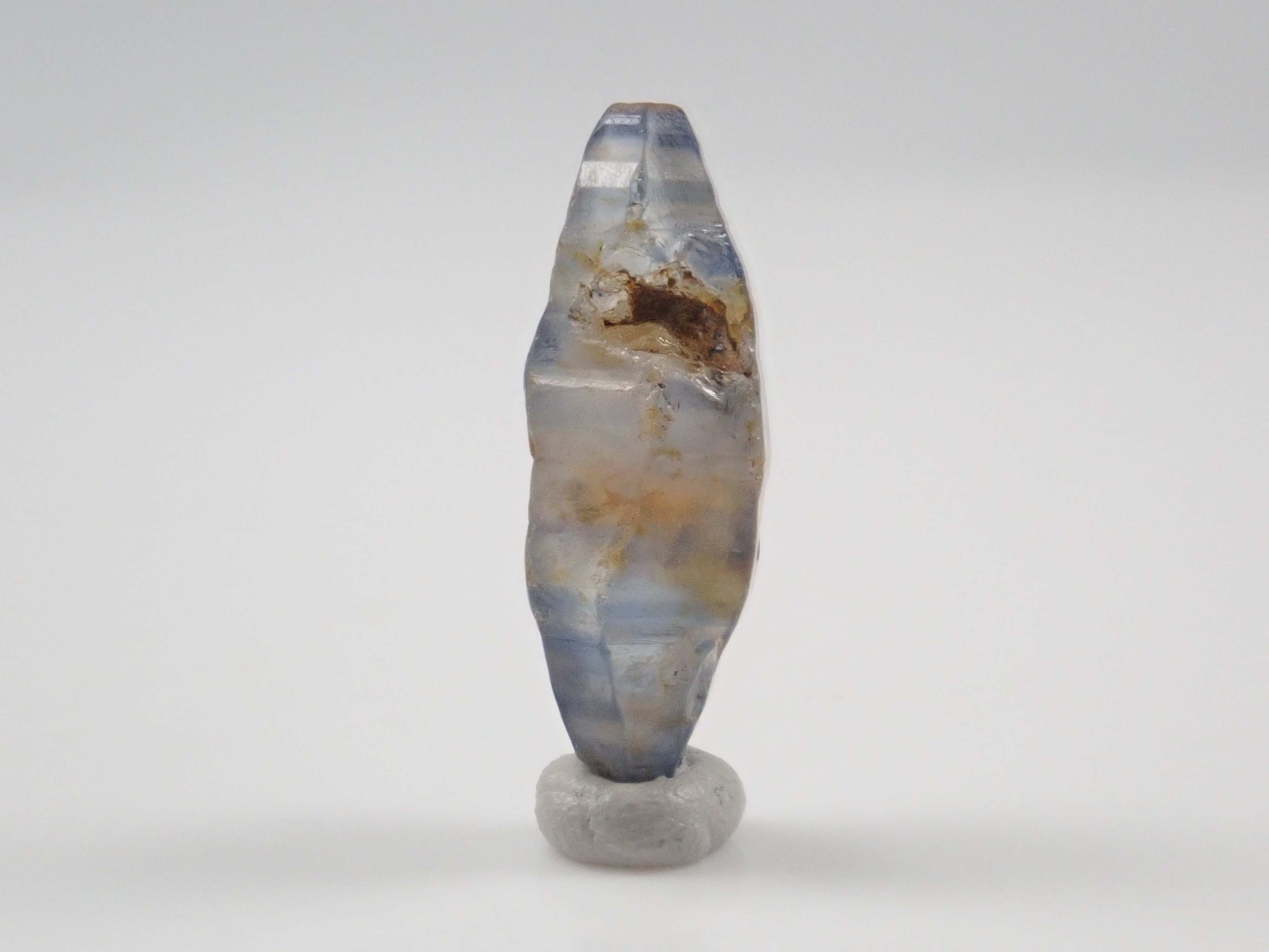 スリランカ産グラスボディ(サファイアクリスタル) 8.328ct原石