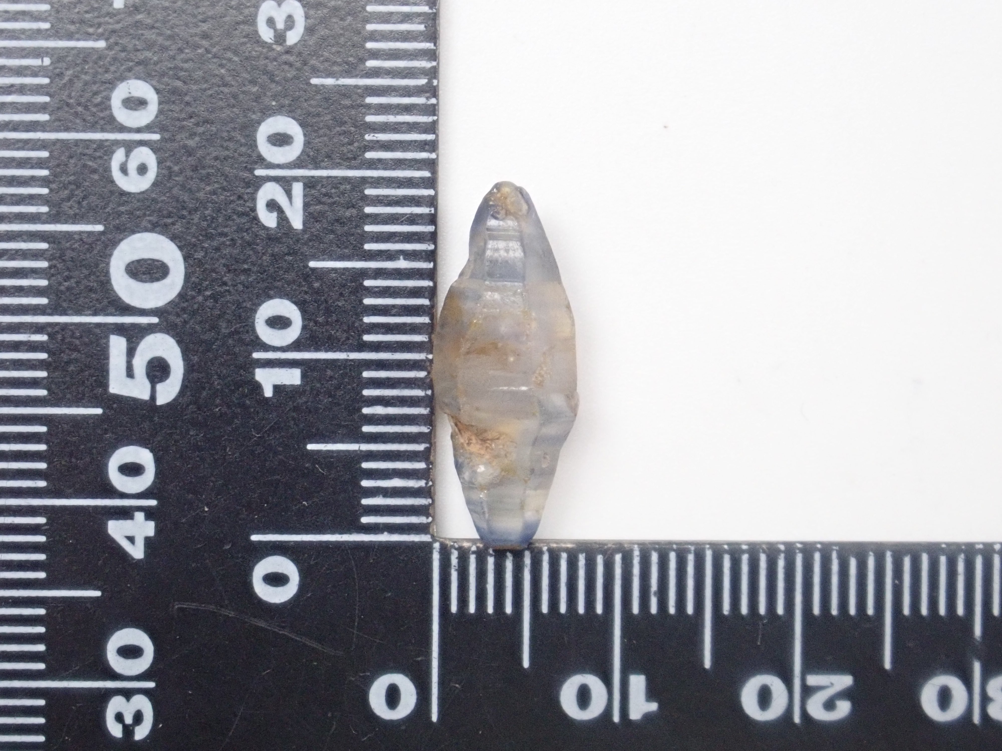 スリランカ産グラスボディ(サファイアクリスタル) 8.328ct原石