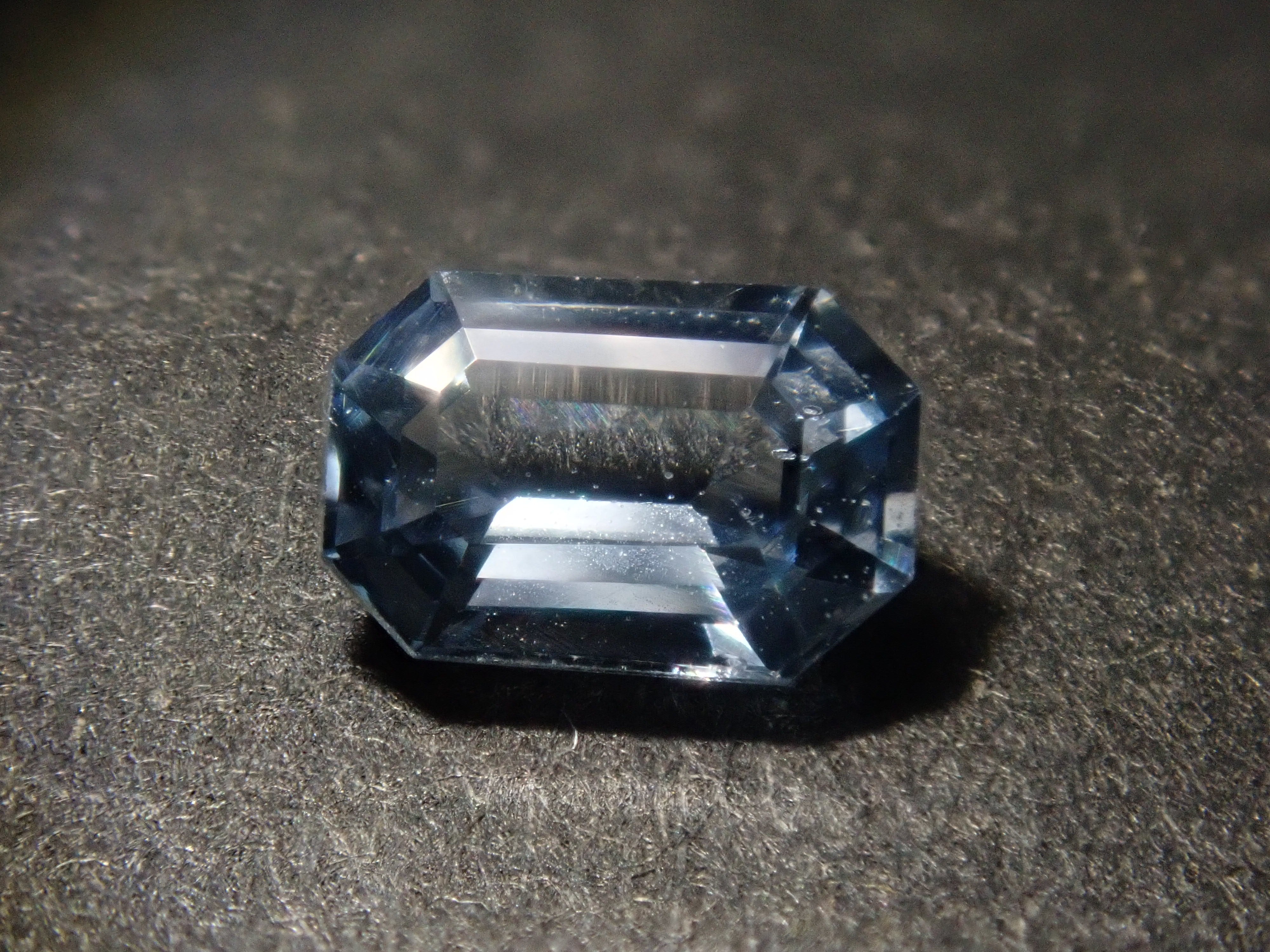 【8/16 22時販売】《限定9石》バイカラースピネル1石(0.93ct)含むスピネルガチャ1石(8月誕生石)《複数購入割引有》