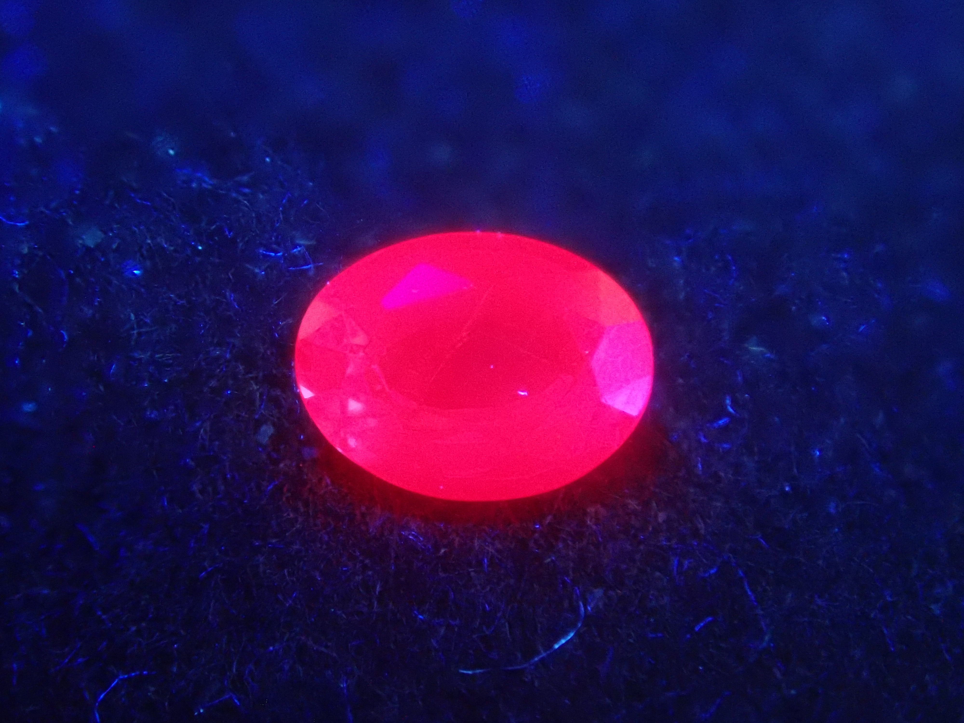 【2/1 22時販売】《限定15石》赤色ガチャ💎通常55,800円の非加熱ピジョンブラッドルビーAIGS鑑別書付きやホットピンクサファイアなど(さらにサンジェ氏新作サファイアおまけ)《複数購入割引有》