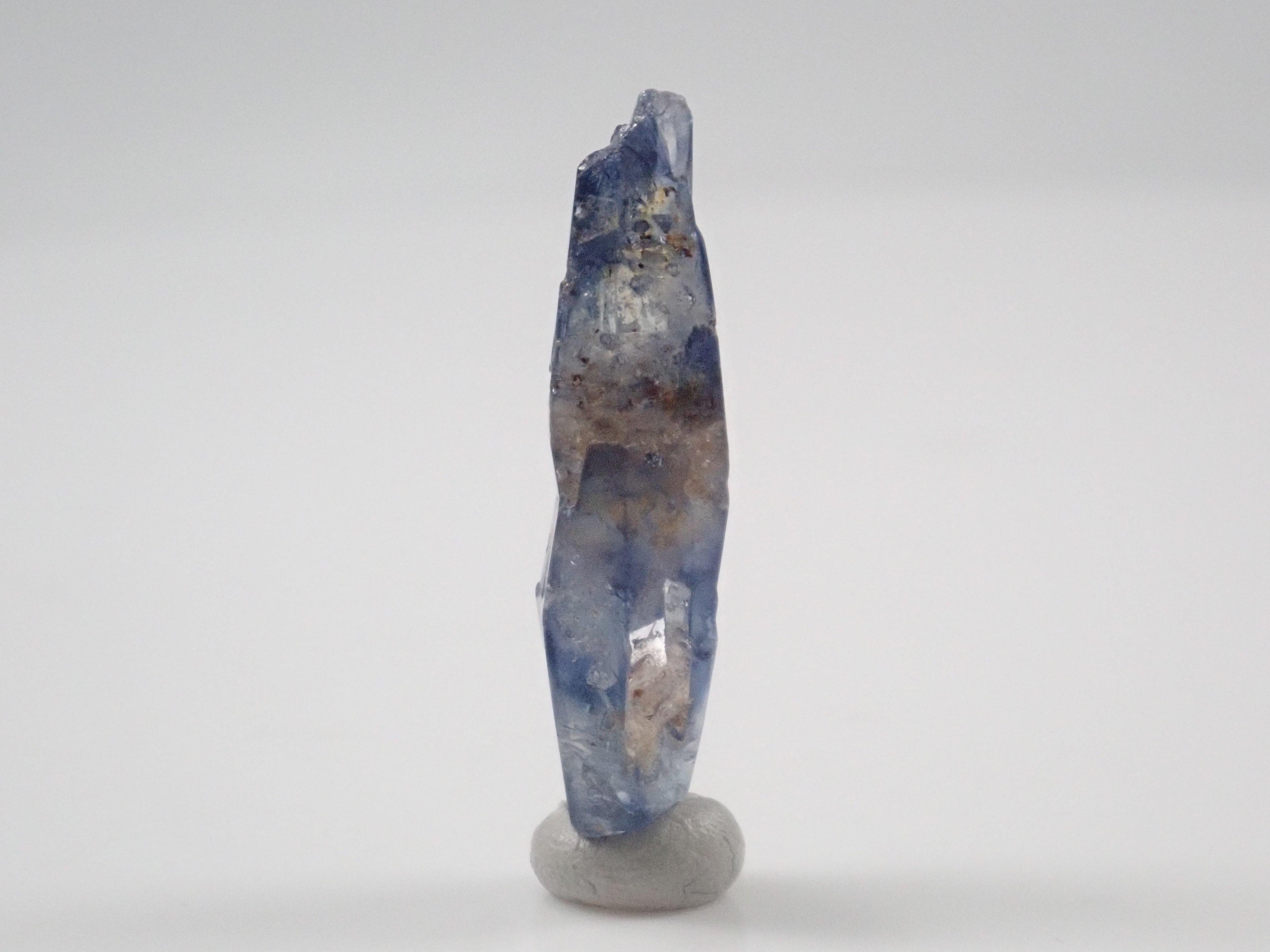 スリランカ産グラスボディ(サファイアクリスタル) 10.140ct原石