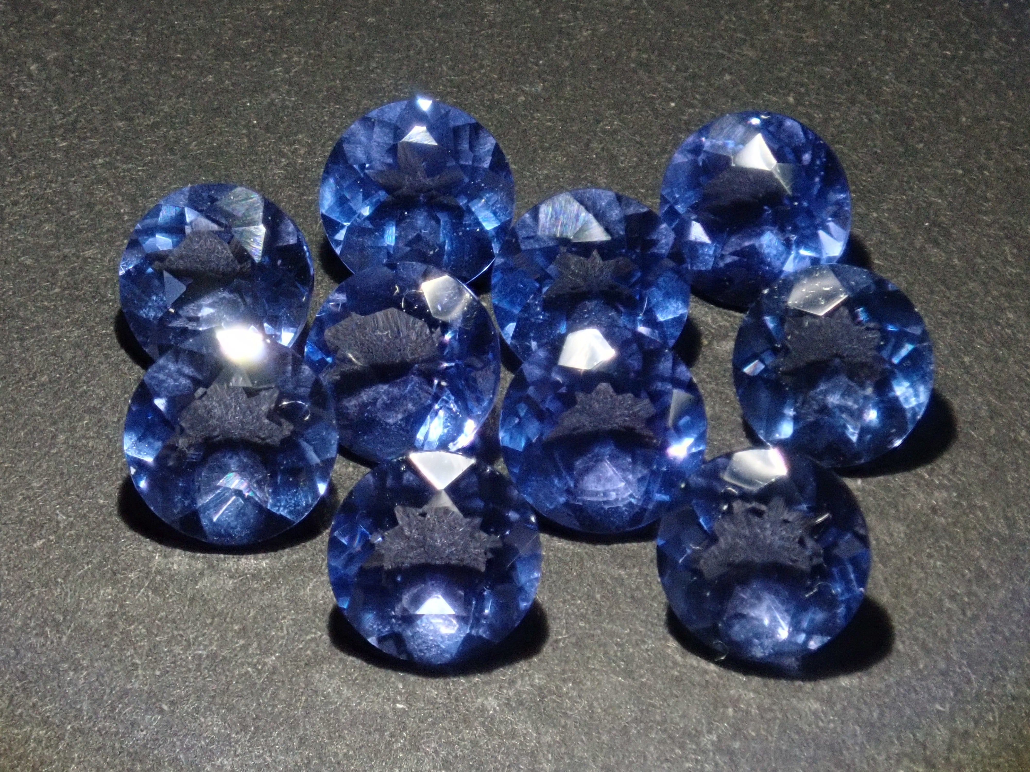 中國變色螢石 1 顆散裝寶石(6 毫米,圓形切割){可享多次購買折扣}