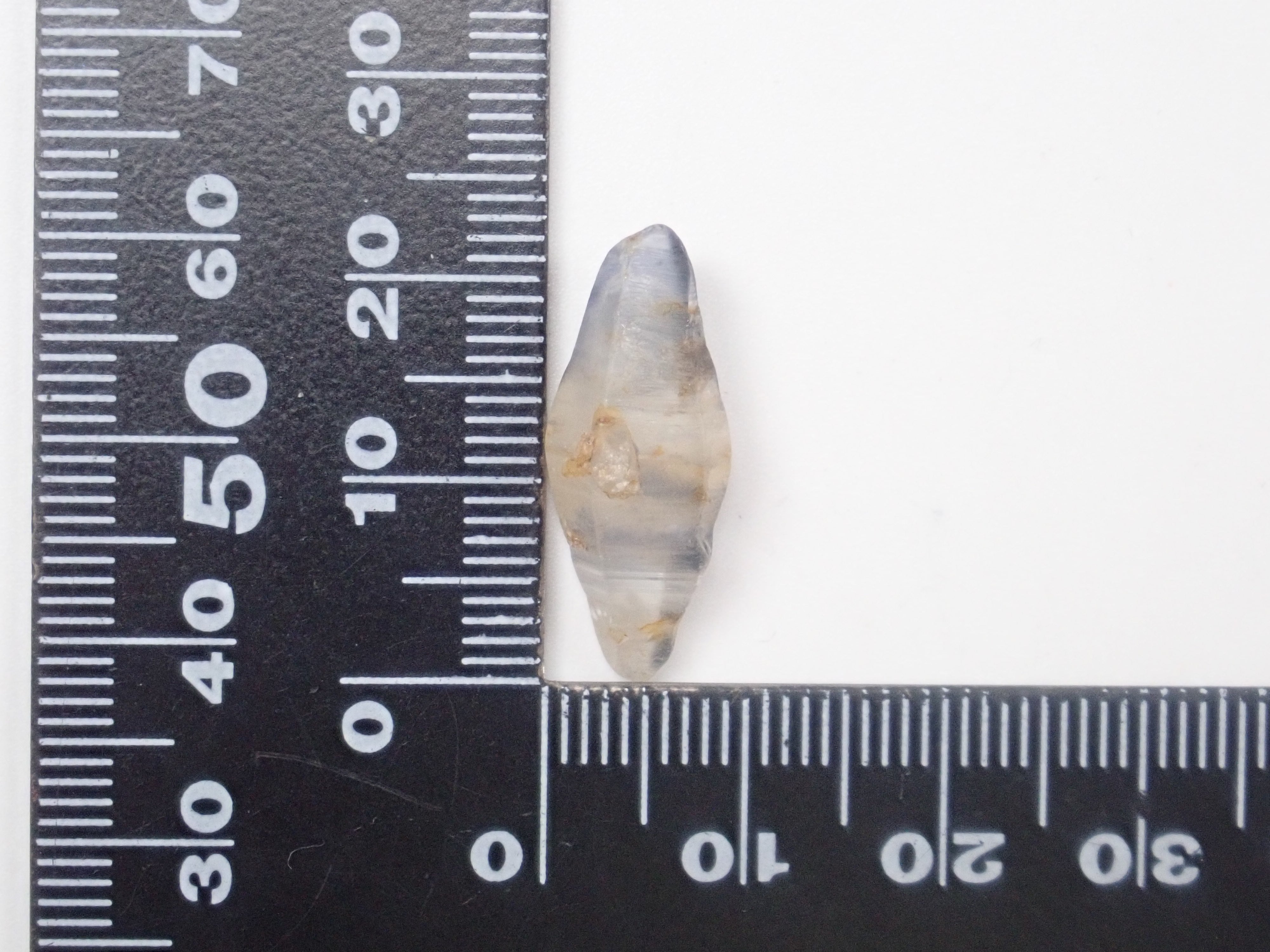 スリランカ産グラスボディ(サファイアクリスタル) 9.933ct原石