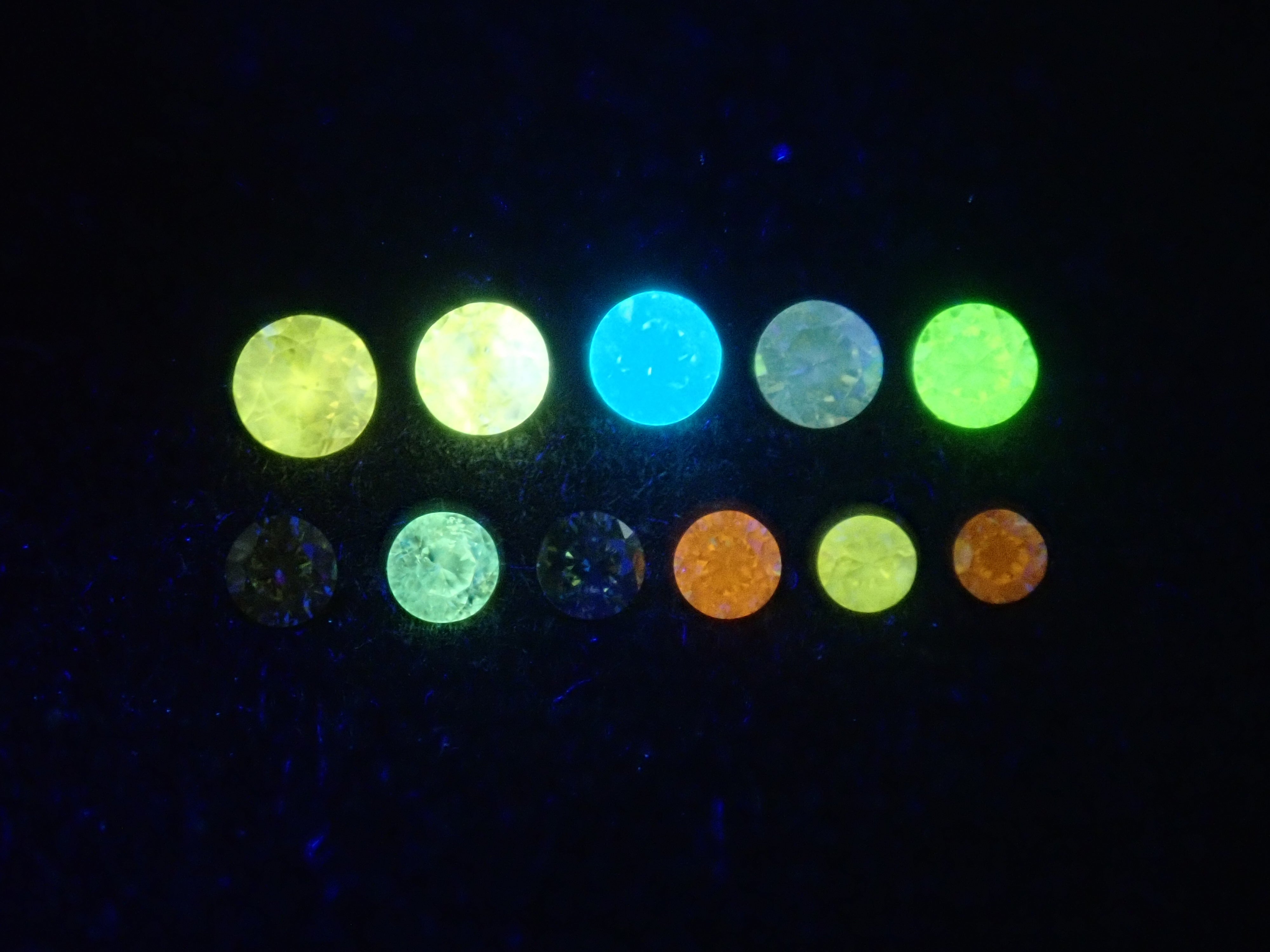 限量9組鑽石扭蛋💎黃鑽原石及散石2件組《多重購買可享折扣》