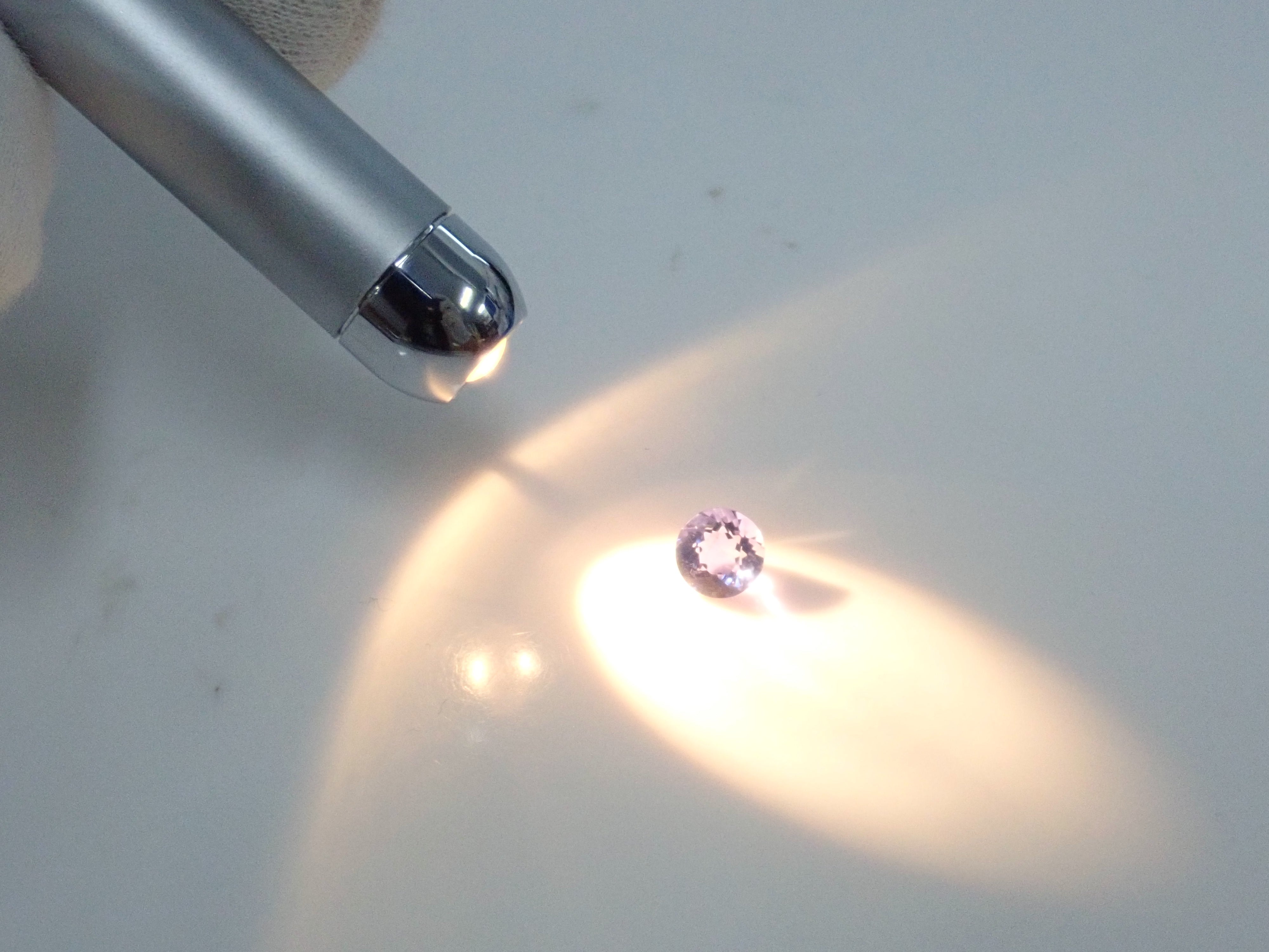 【宝石商の道具】カラーチェンジペンライト・ルースセット