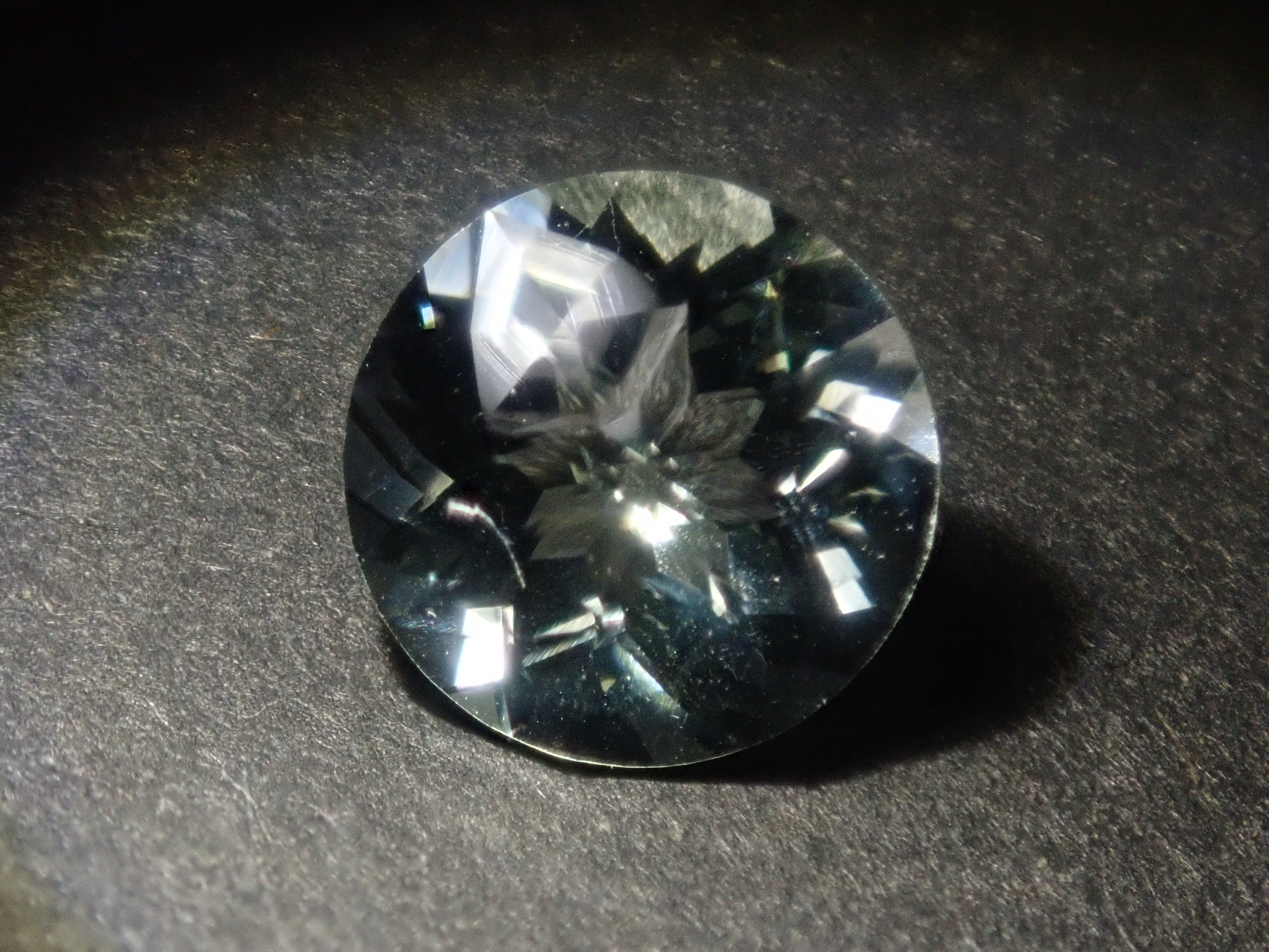 【2/1 22時販売】《限定15石》国内研磨職人ガチャ💎通常59,800円の甲州貴石切子バイカラーレモンクォーツ含む、シミズ貴石、山本武氏研磨《複数購入割引有》