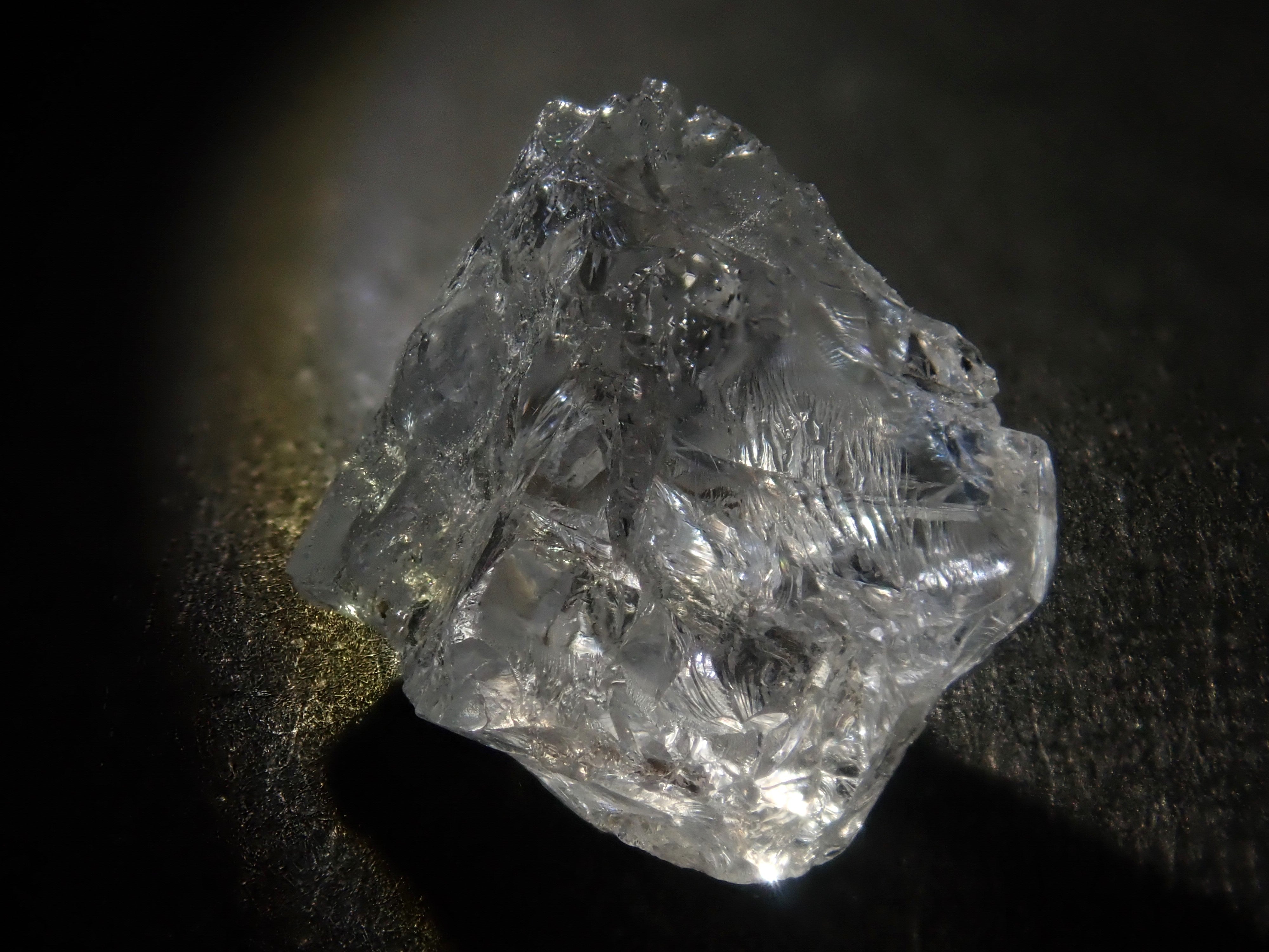 《限量18顆》俄羅斯凡納基石原石,平均2.7克拉1顆《可多次購買優惠》