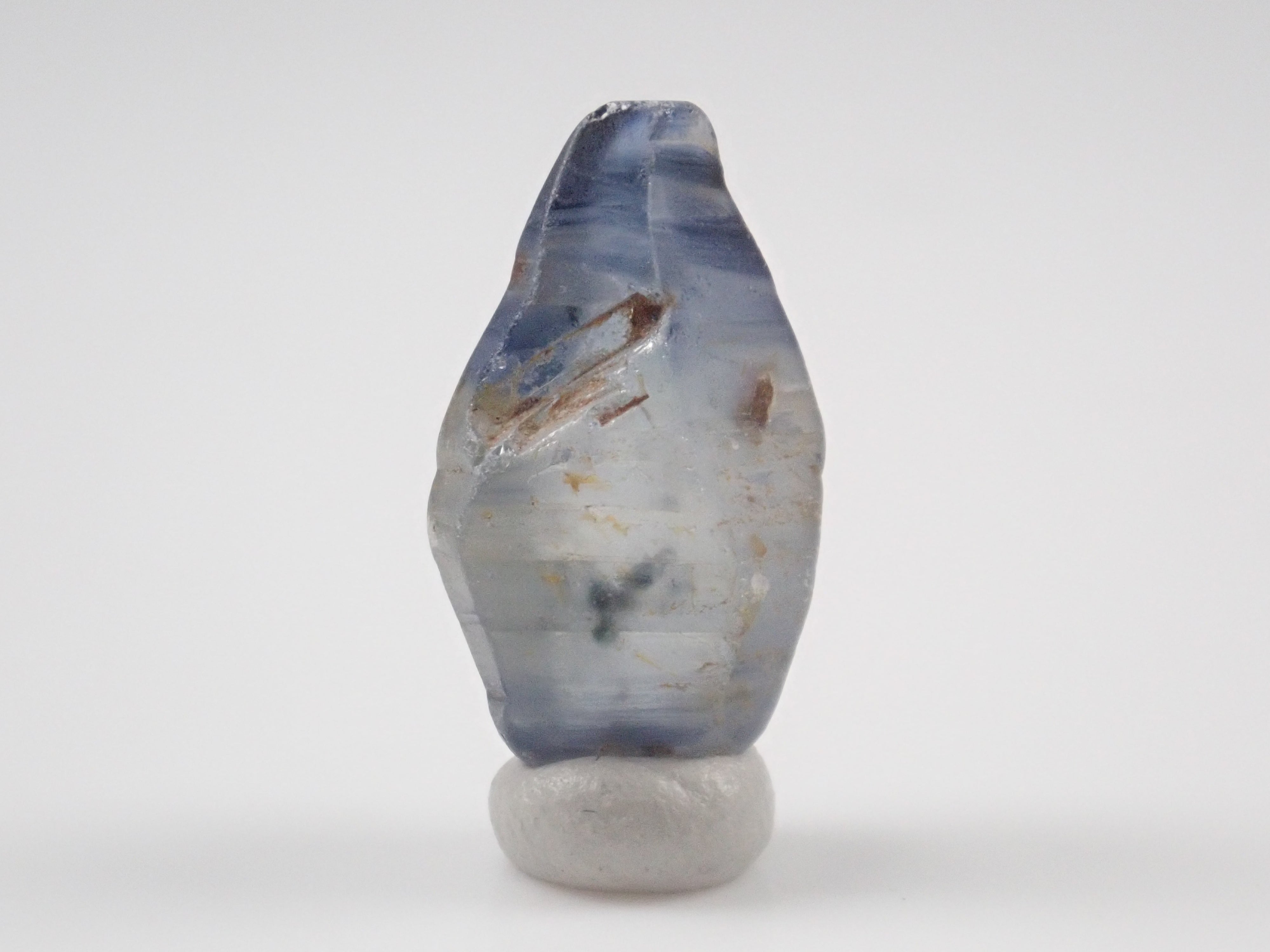 スリランカ産グラスボディ(サファイアクリスタル) 8.812ct原石