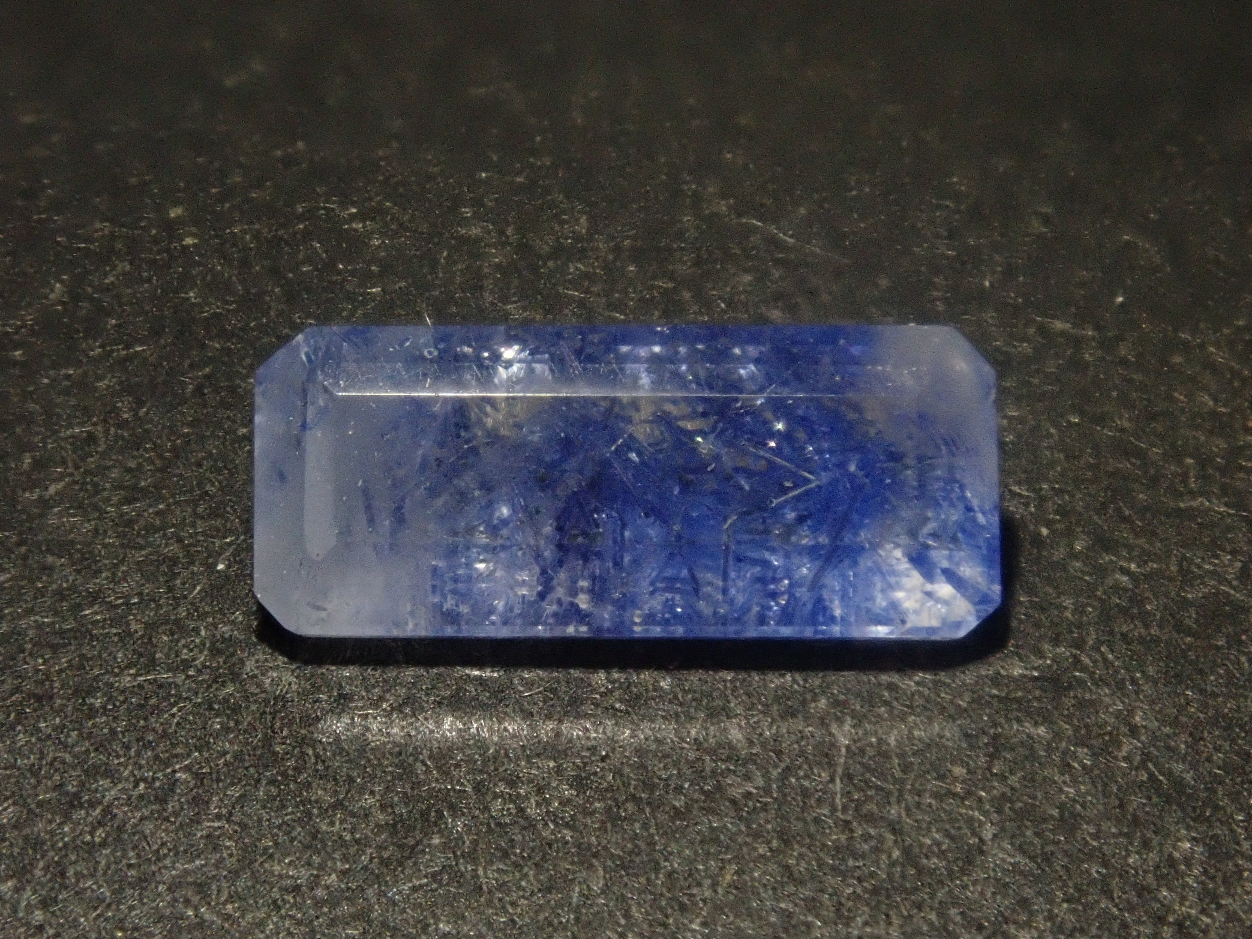 【2/23 22時販売】《限定12石》ツーソン新着の良質なブラジル産デュモルチェライトインクォーツ(ファセットカット)《複数購入割引有》