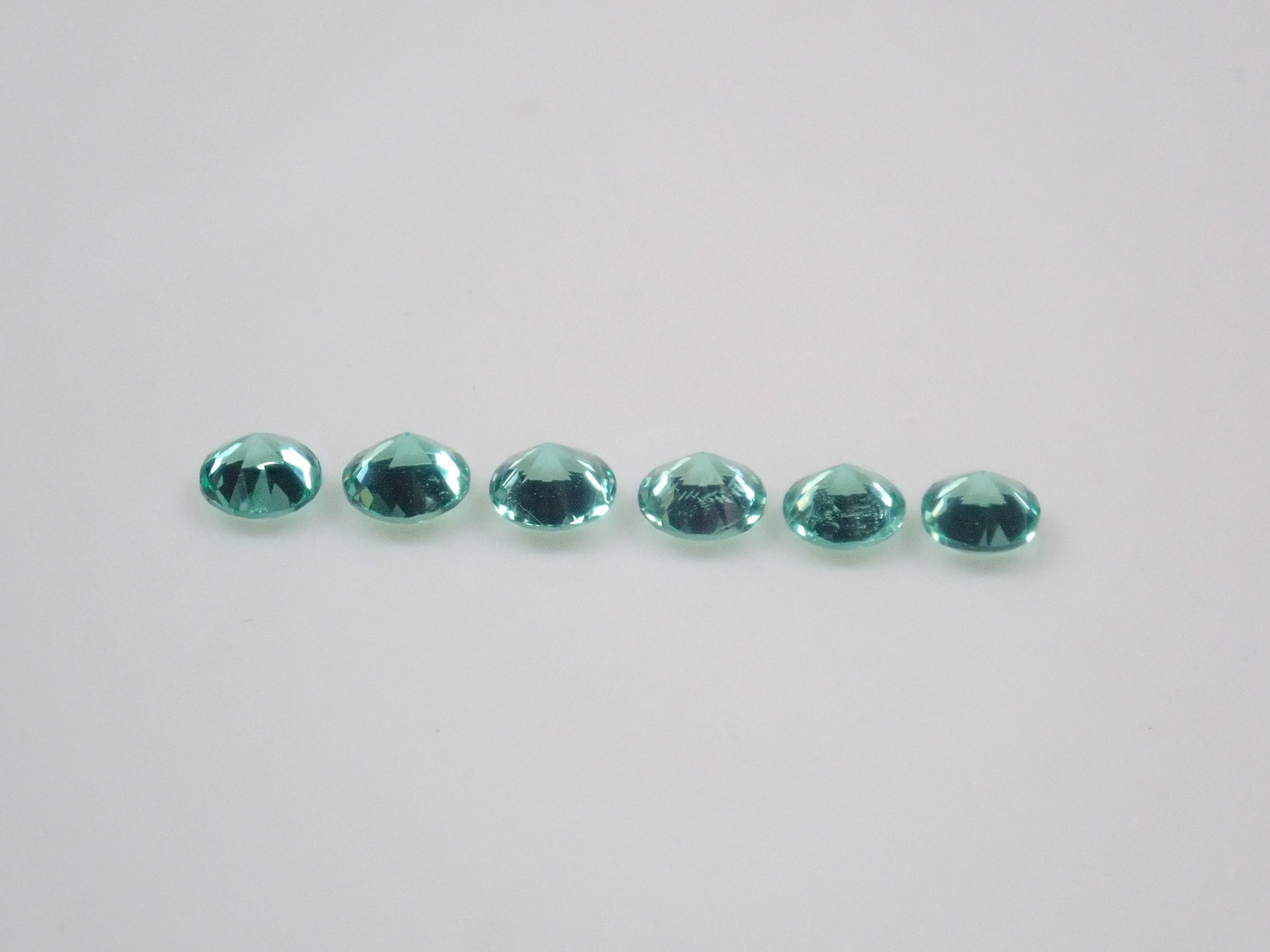 【10/13 22時販売】《限定6石》ロシア産ノンオイルエメラルド1石ルース(3.2mm,ラウンドカット)《複数購入割引有》