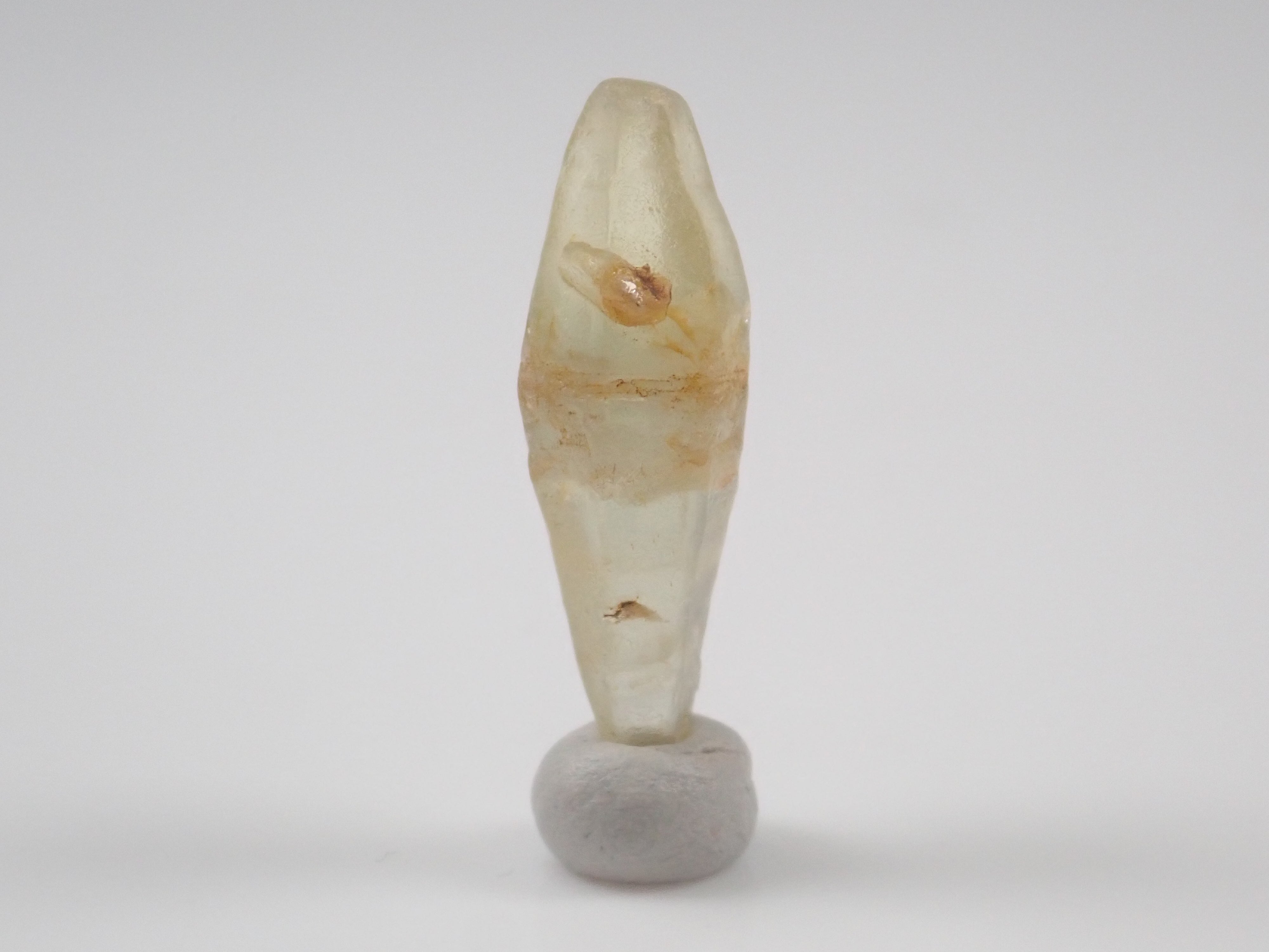 スリランカ産グラスボディ(サファイアクリスタル) 6.939ct原石