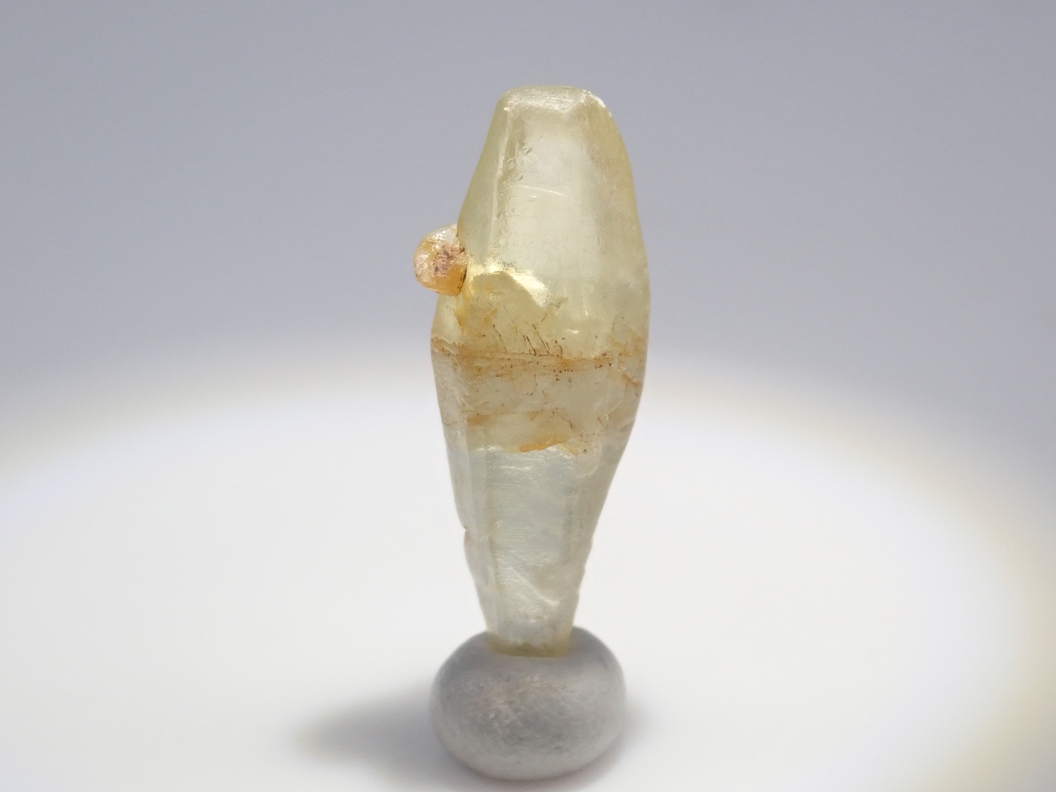 スリランカ産グラスボディ(サファイアクリスタル) 6.939ct原石