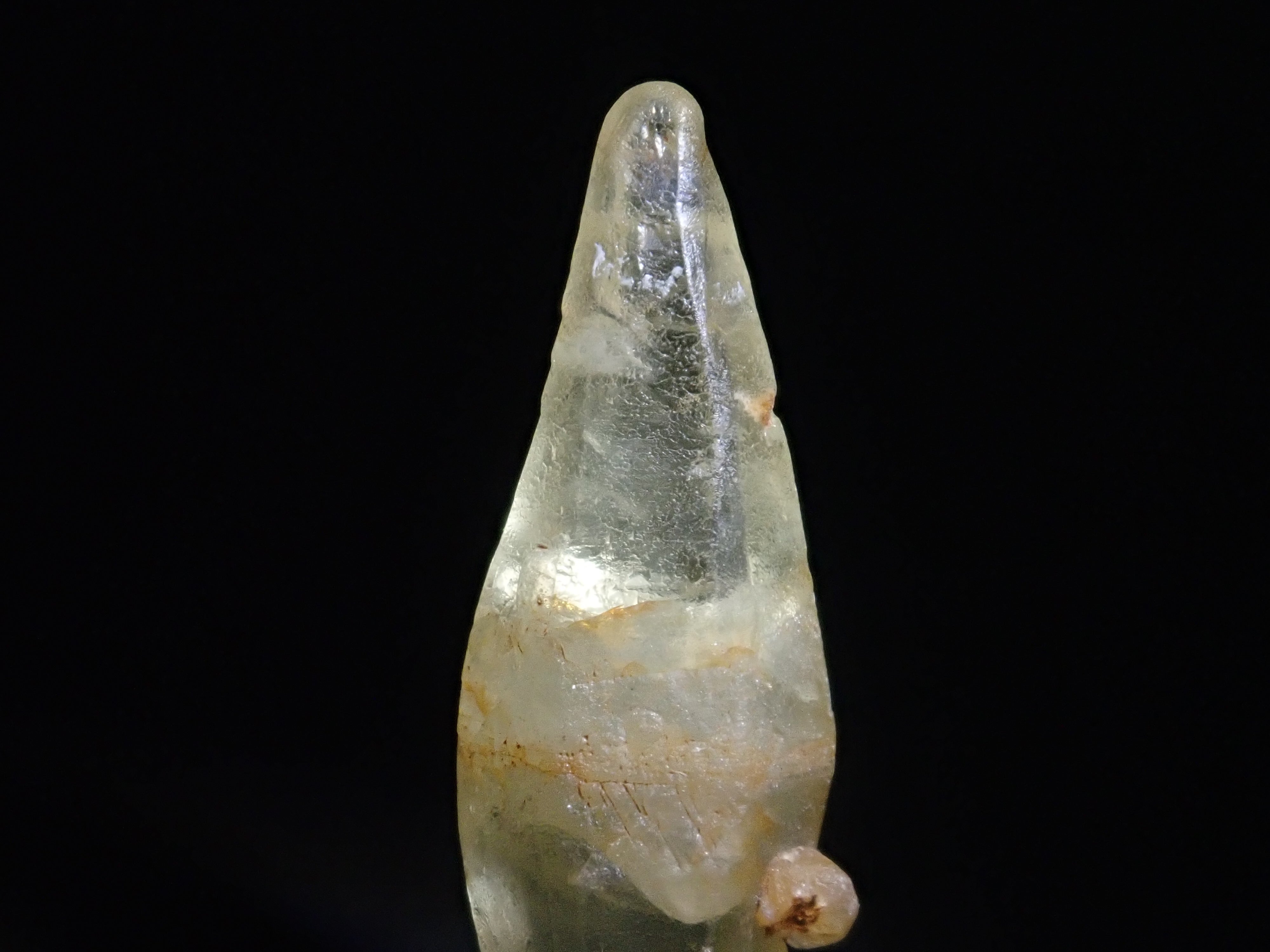 スリランカ産グラスボディ(サファイアクリスタル) 6.939ct原石