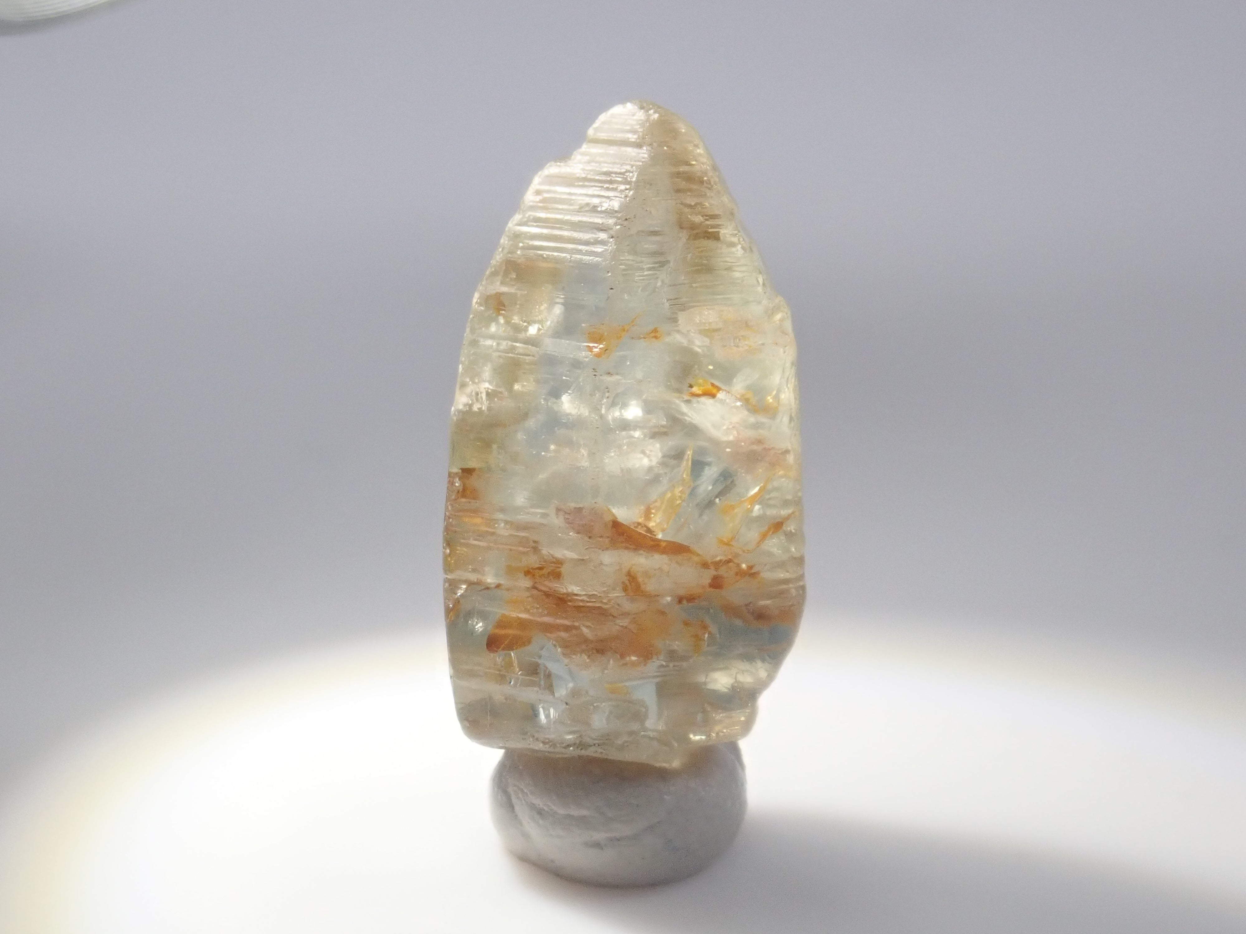 スリランカ産グラスボディ(サファイアクリスタル) 11.126ct原石