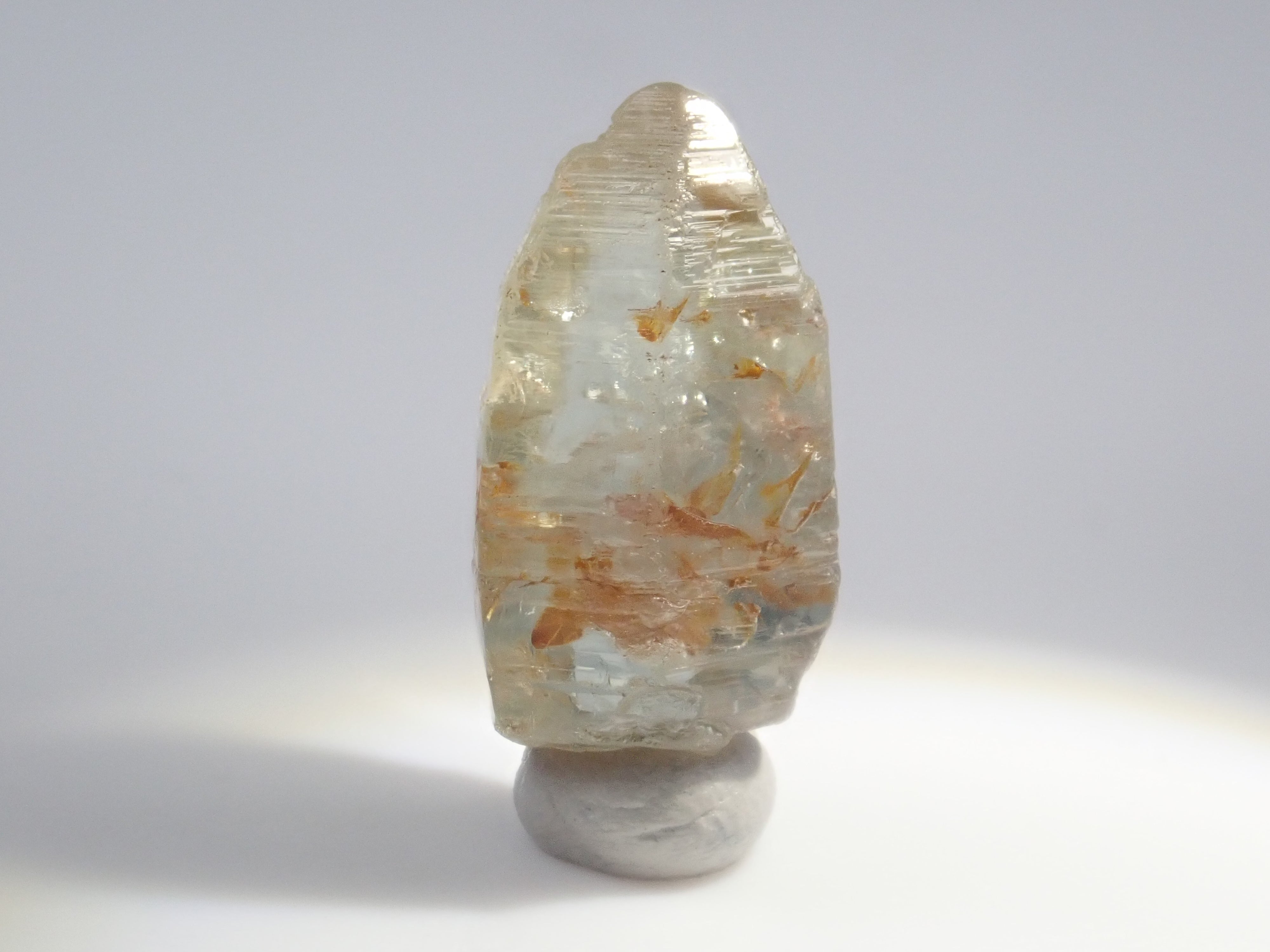 スリランカ産グラスボディ(サファイアクリスタル) 11.126ct原石