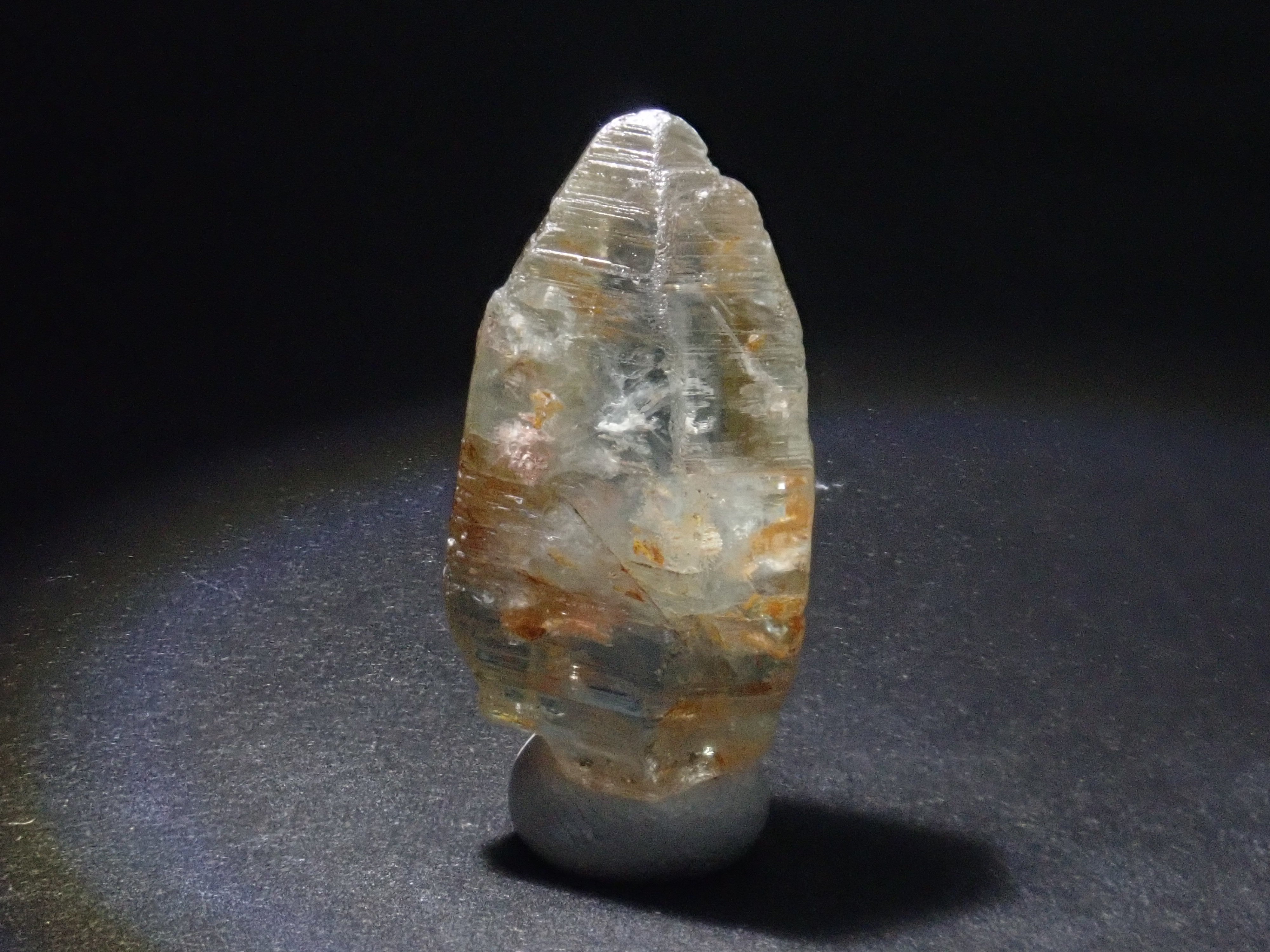 スリランカ産グラスボディ(サファイアクリスタル) 11.126ct原石