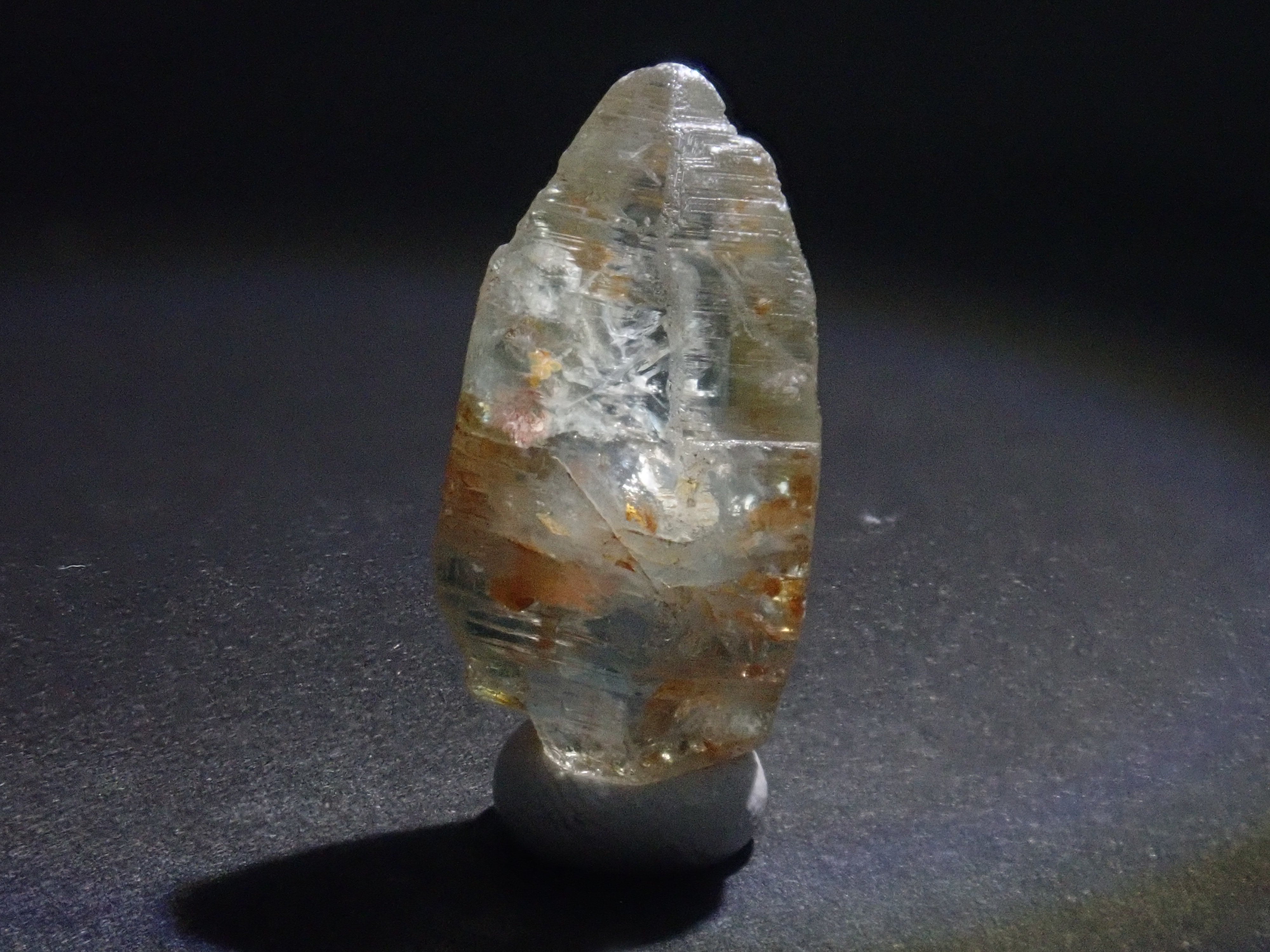 スリランカ産グラスボディ(サファイアクリスタル) 11.126ct原石