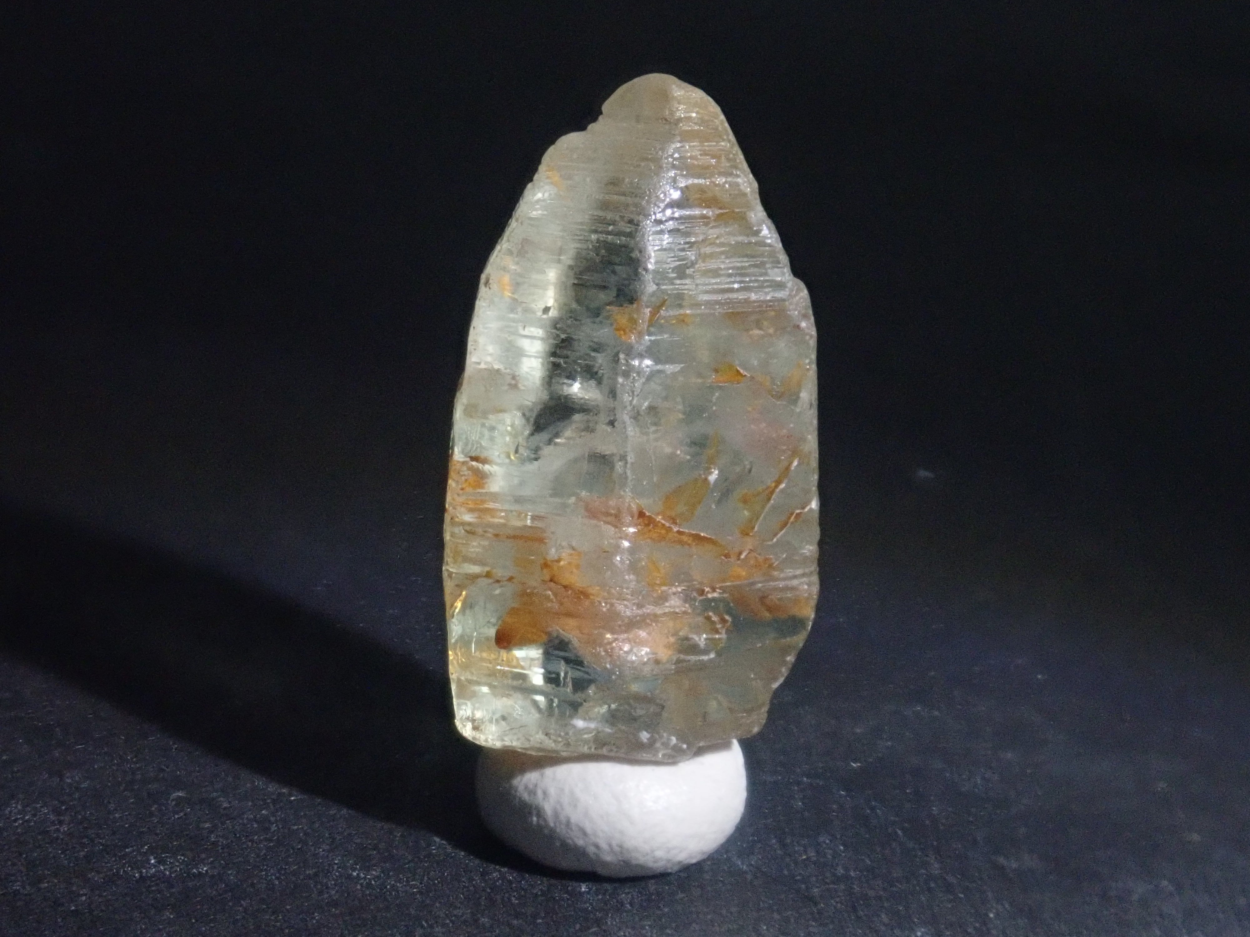 スリランカ産グラスボディ(サファイアクリスタル) 11.126ct原石