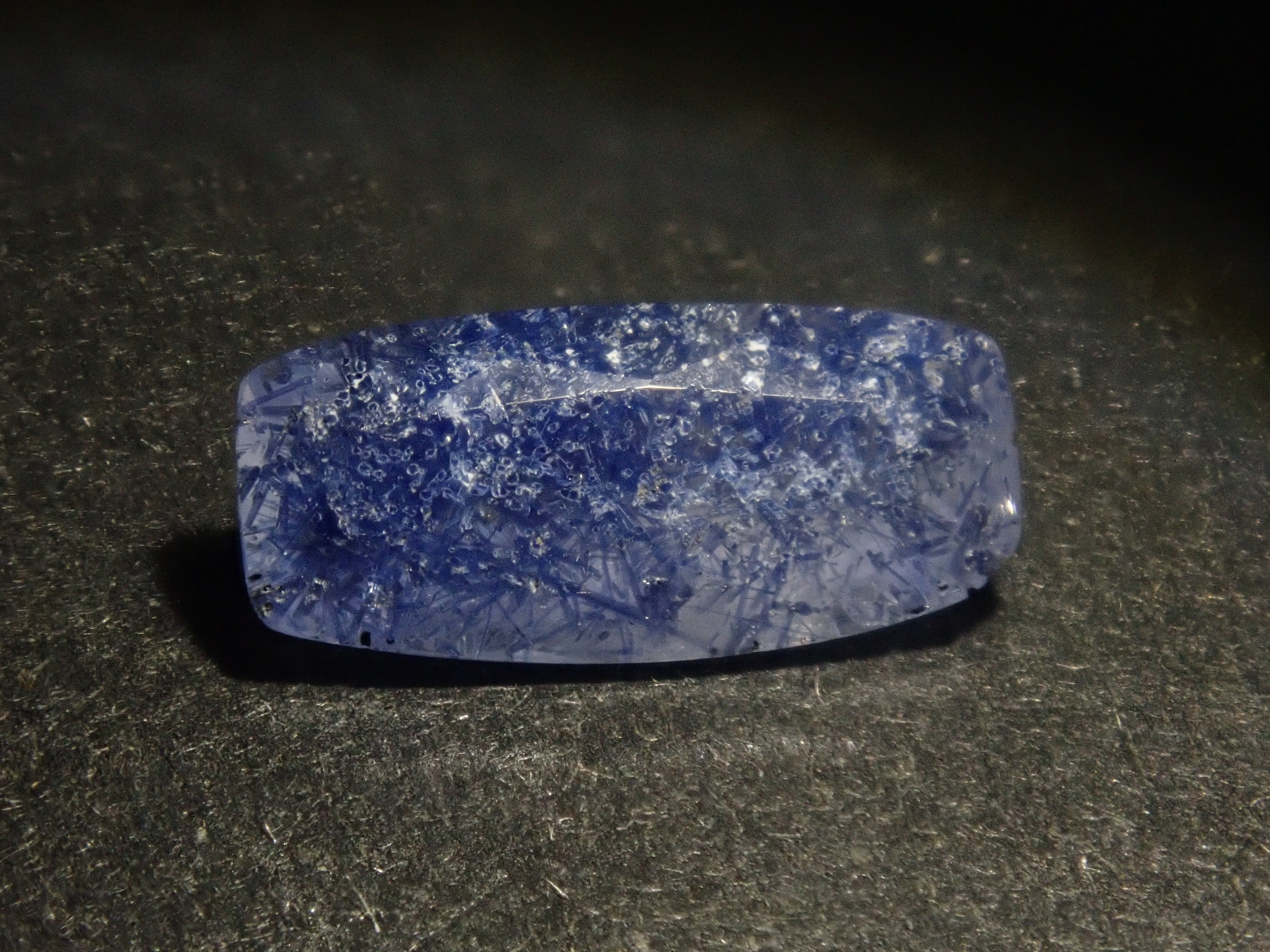 【3/15 22時販売】《ツーソン新着・限定11石》ファセットカットのブラジル産デュモルチェライトインクォーツ《複数購入割引有》