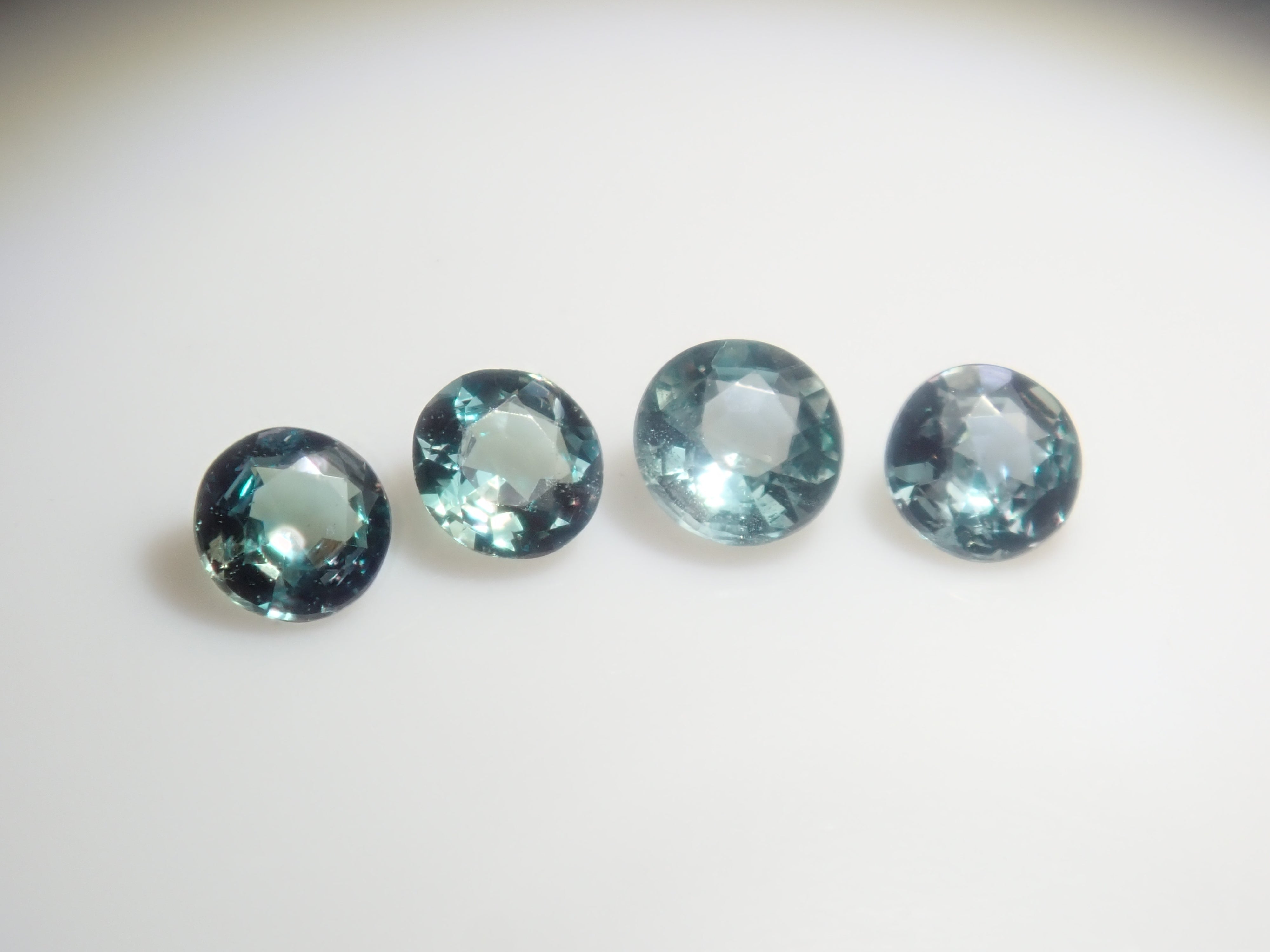 【10/17 22時販売】《残り僅か》カラーチェンジガチャ💎ミャンマー産カラーチェンジジルコン、カラーシフトサファイア、カラーシフトコバルトスピネルなど《複数購入割引有》