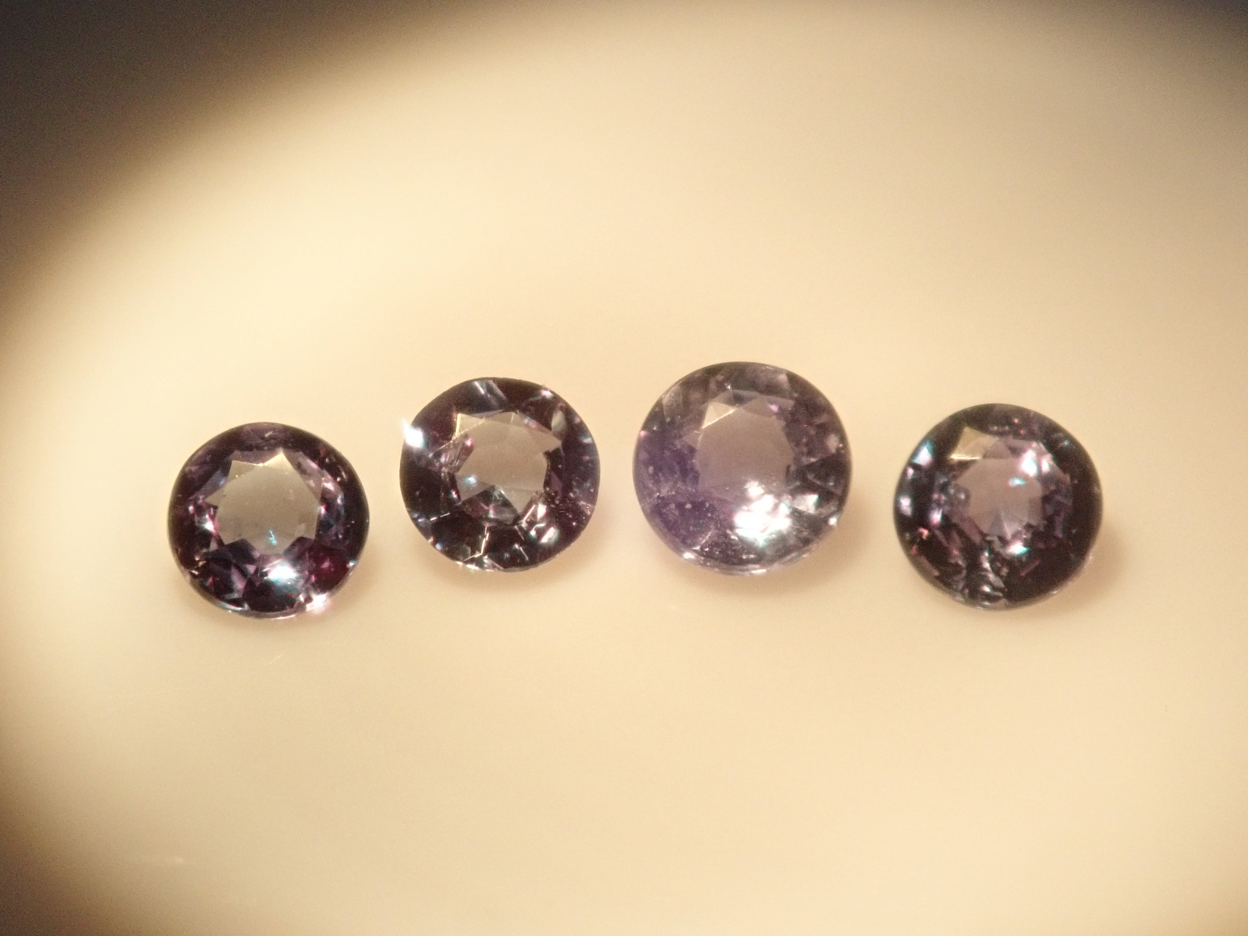 【10/17 22時販売】《残り僅か》カラーチェンジガチャ💎ミャンマー産カラーチェンジジルコン、カラーシフトサファイア、カラーシフトコバルトスピネルなど《複数購入割引有》