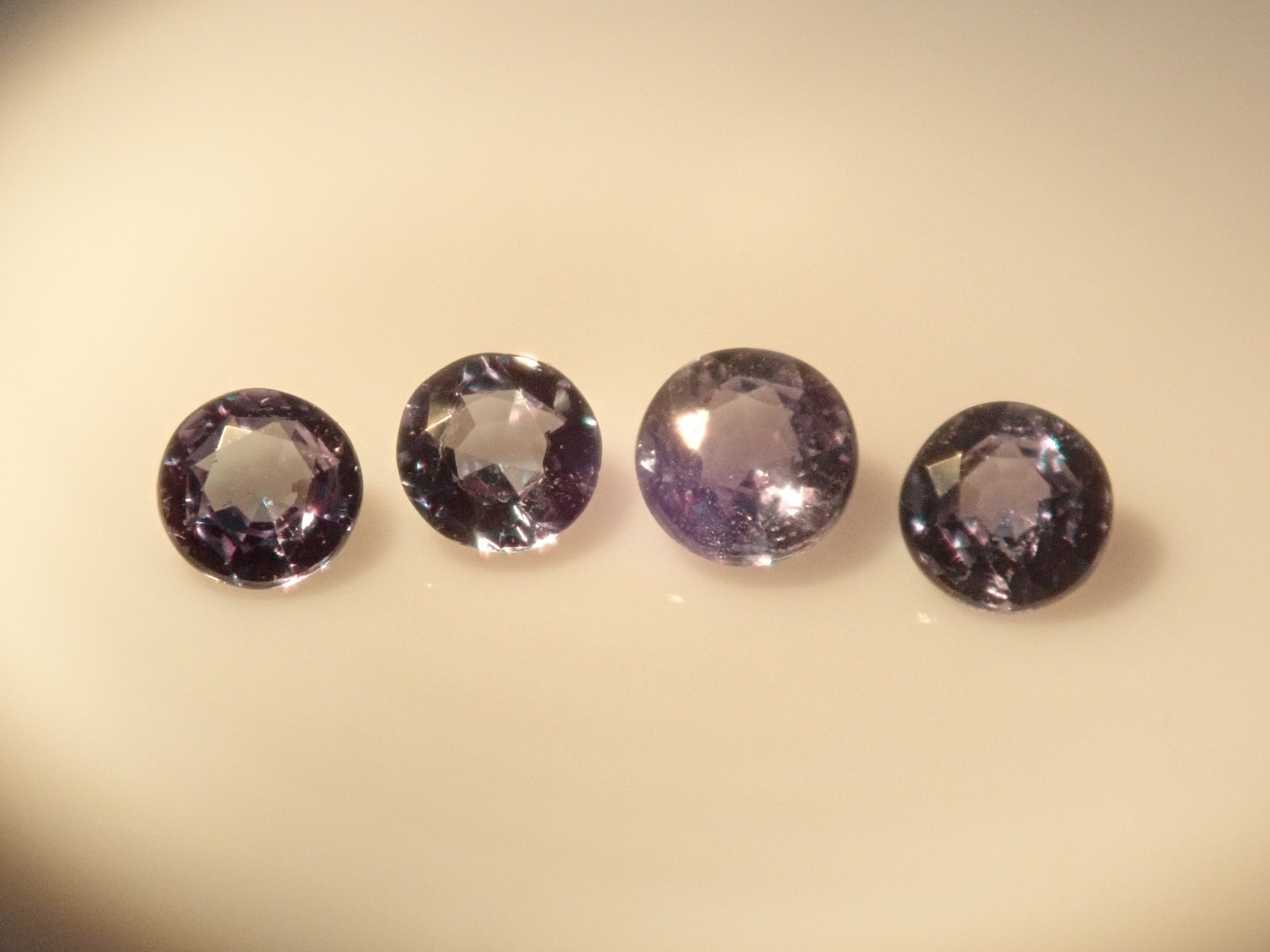 【10/17 22時販売】《残り僅か》カラーチェンジガチャ💎ミャンマー産カラーチェンジジルコン、カラーシフトサファイア、カラーシフトコバルトスピネルなど《複数購入割引有》