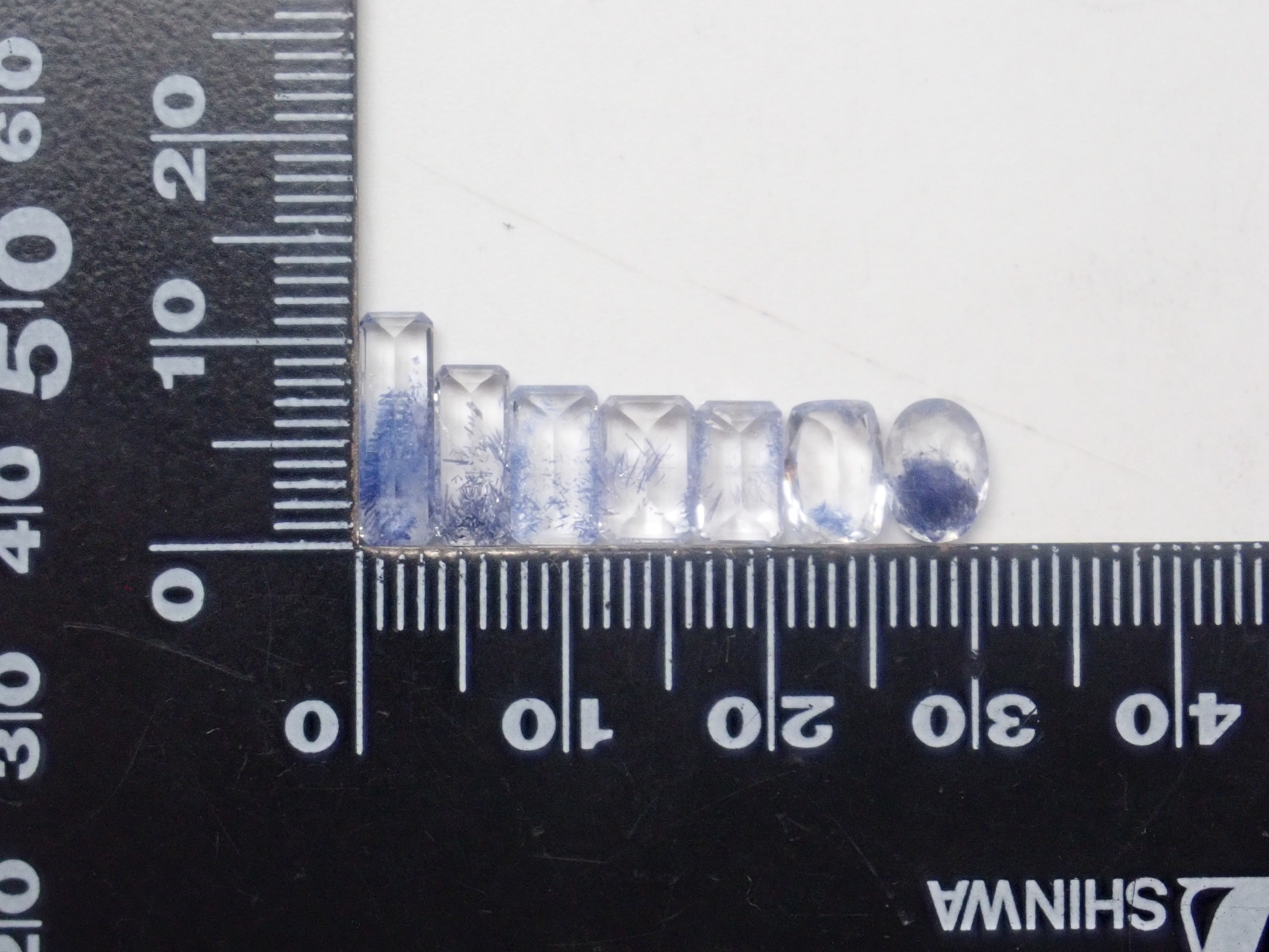 【3/15 22時販売】《ツーソン新着・限定11石》ファセットカットのブラジル産デュモルチェライトインクォーツ《複数購入割引有》