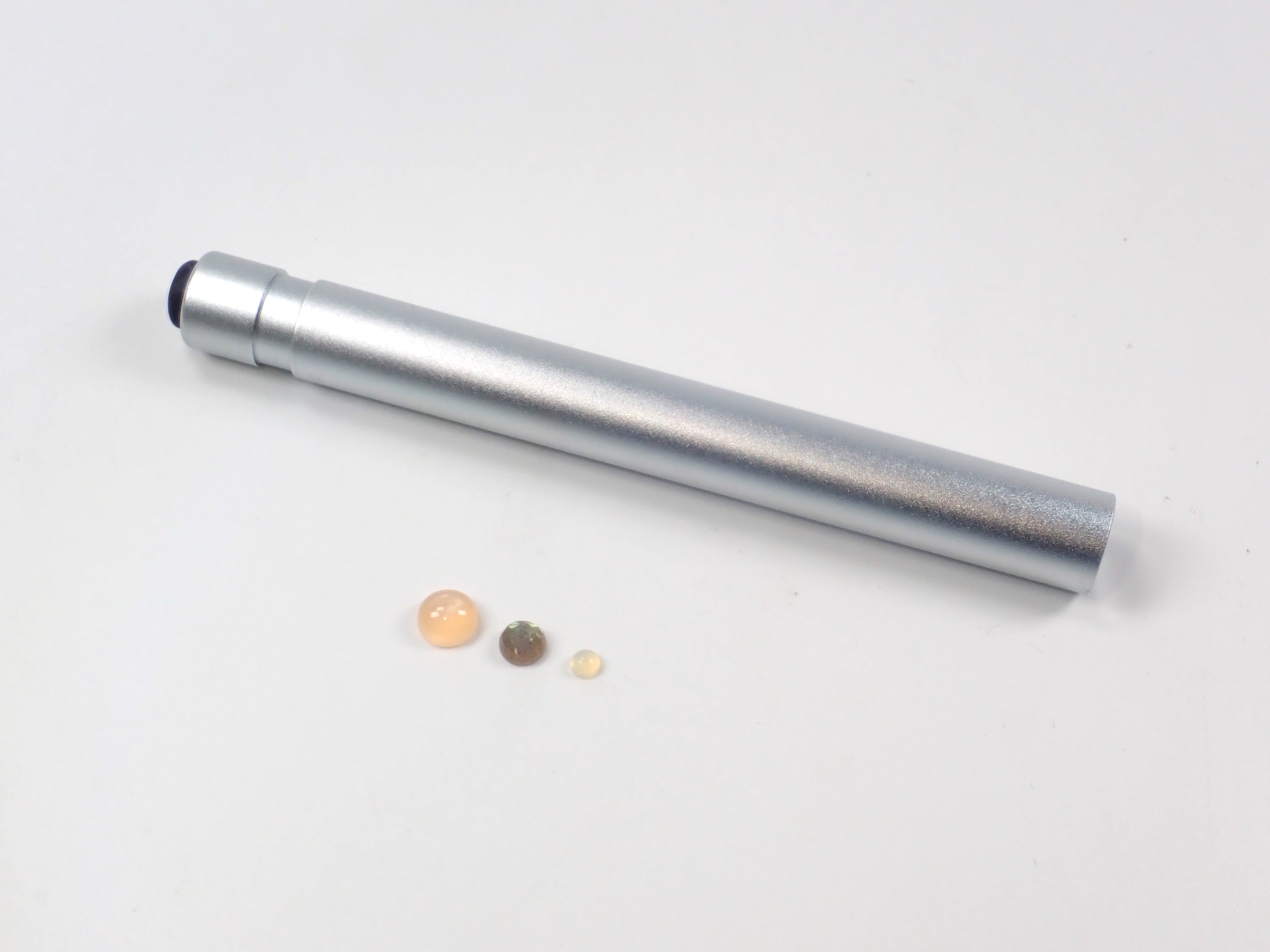 【宝石商の道具】白色ペンライト(ルース向け)・ルース3点セット