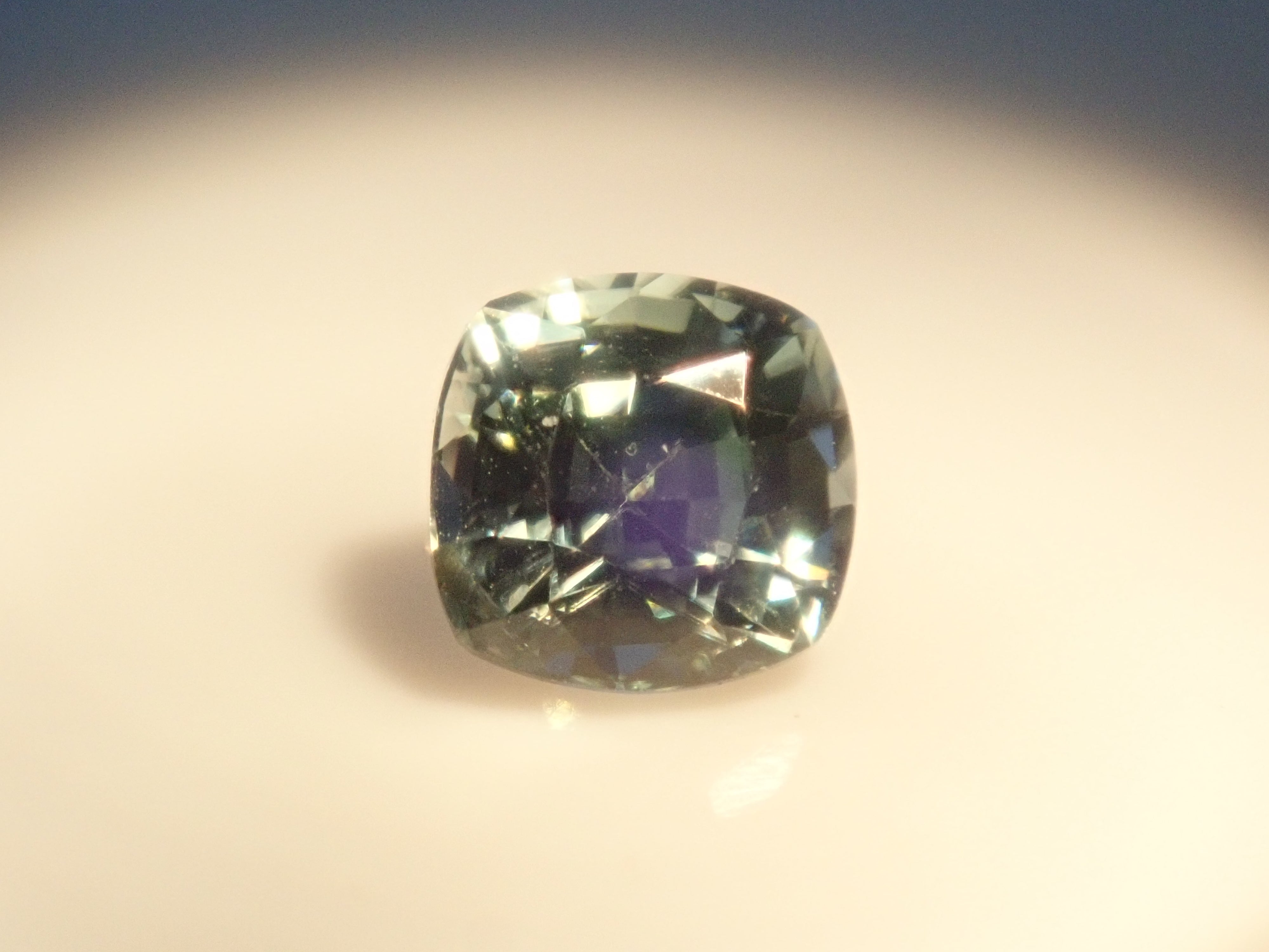 【10/17 22時販売】《残り僅か》カラーチェンジガチャ💎ミャンマー産カラーチェンジジルコン、カラーシフトサファイア、カラーシフトコバルトスピネルなど《複数購入割引有》