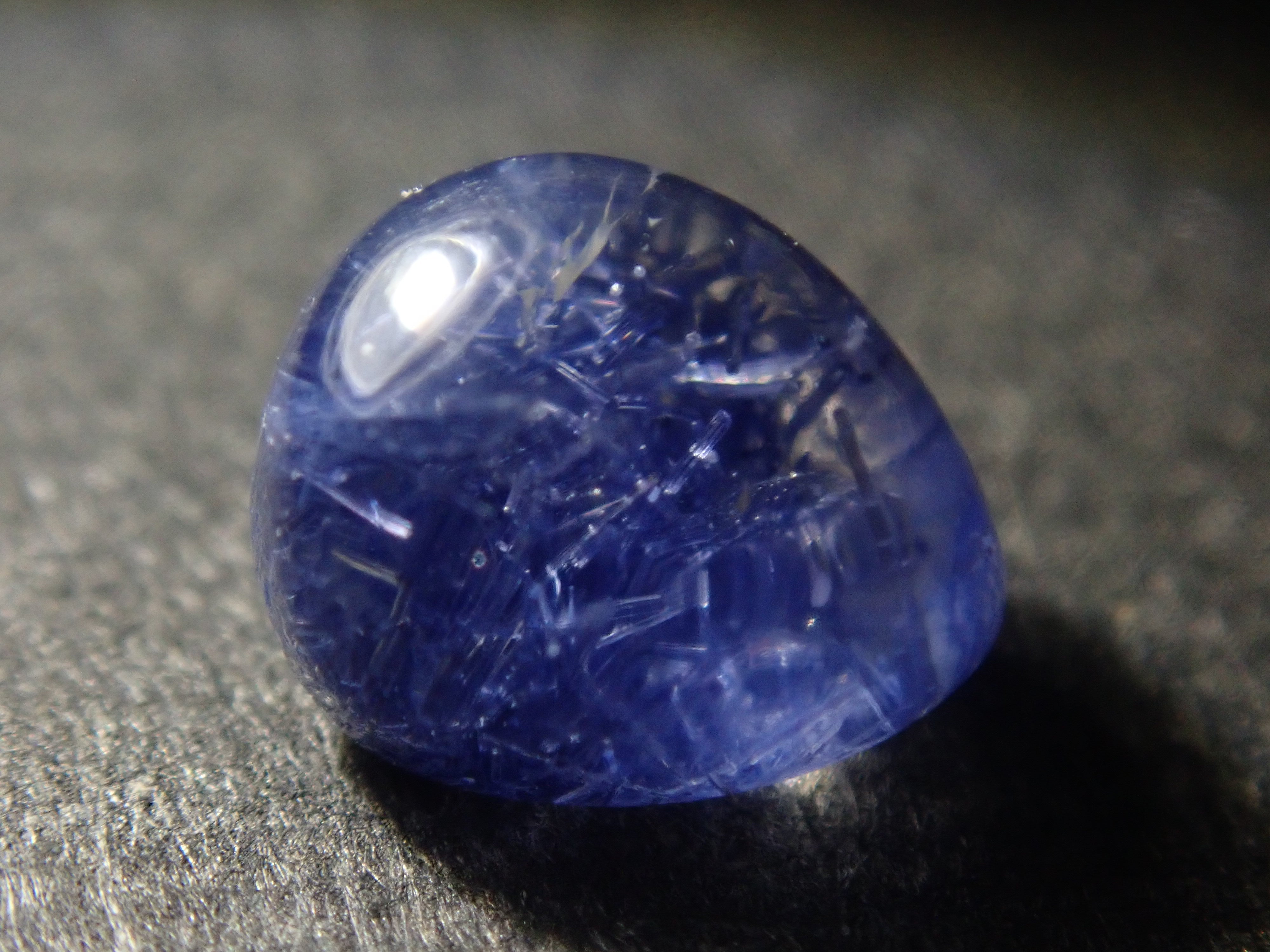 【3月8日晚間10點開始販售】【圖森新品到貨 - 限量17顆】高品質巴西杜莫特石石英,透明度極佳【多件購買享折扣】