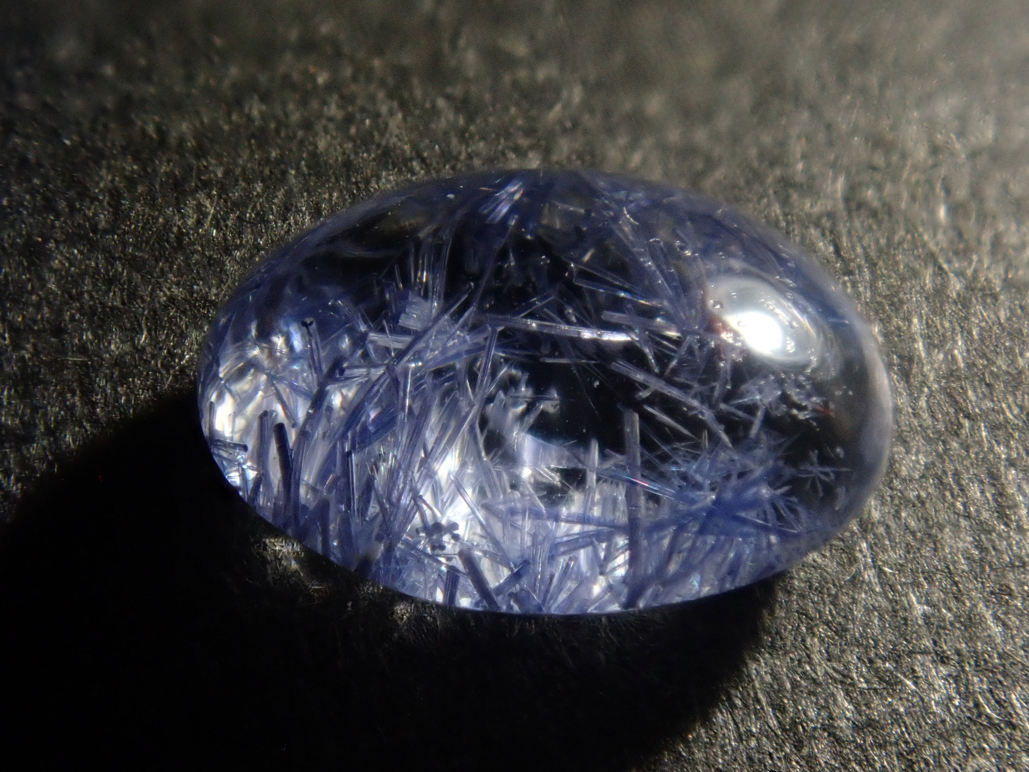 【3月8日晚間10點開始販售】【圖森新品到貨 - 限量17顆】高品質巴西杜莫特石石英,透明度極佳【多件購買享折扣】